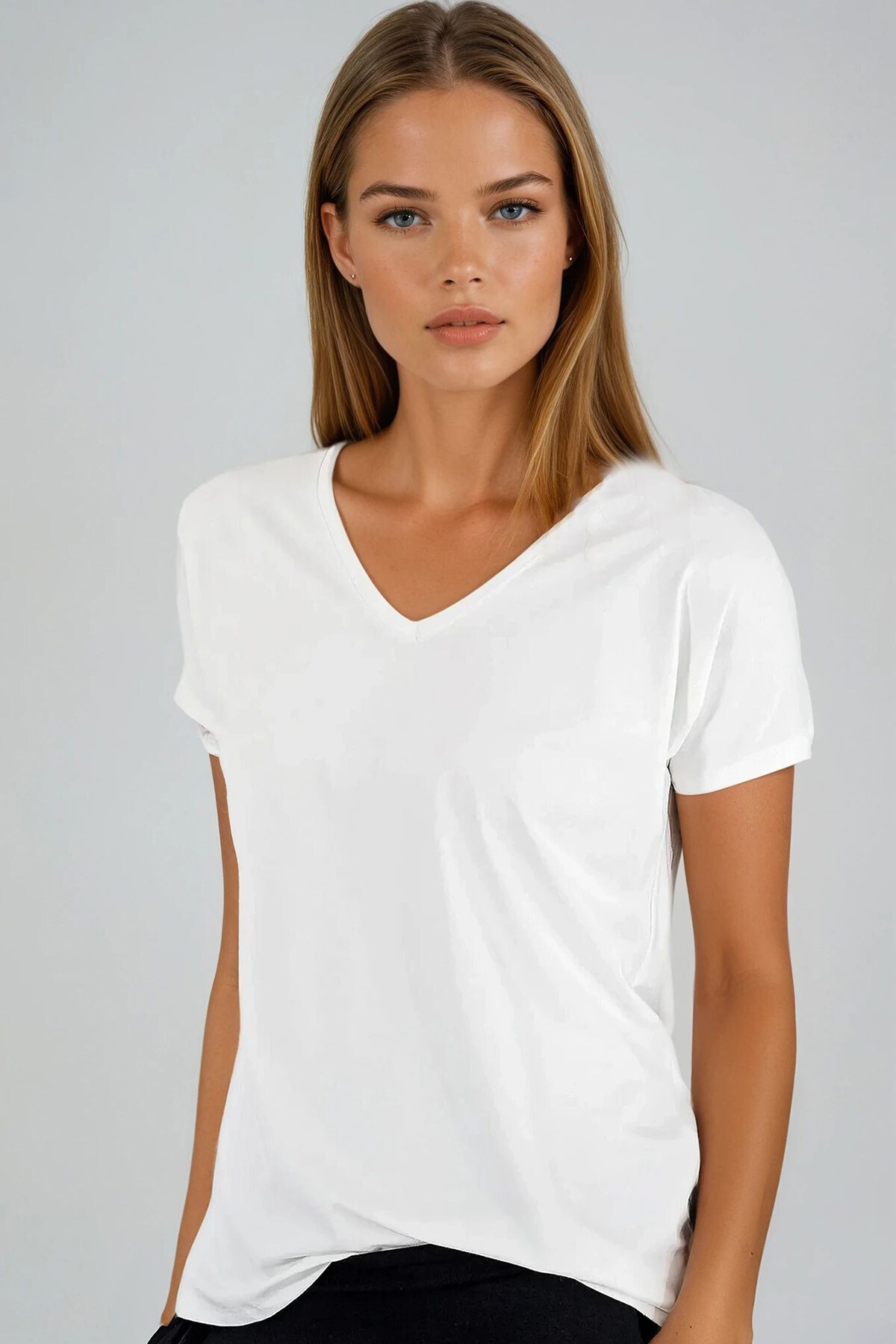 Ekru V Yaka Basic T-Shirt