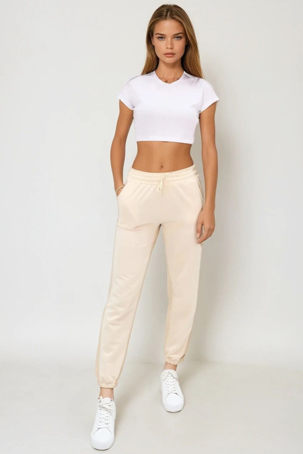 Açık Bej Beli Ve Paçası Lastikli Basic Eşofman Altı