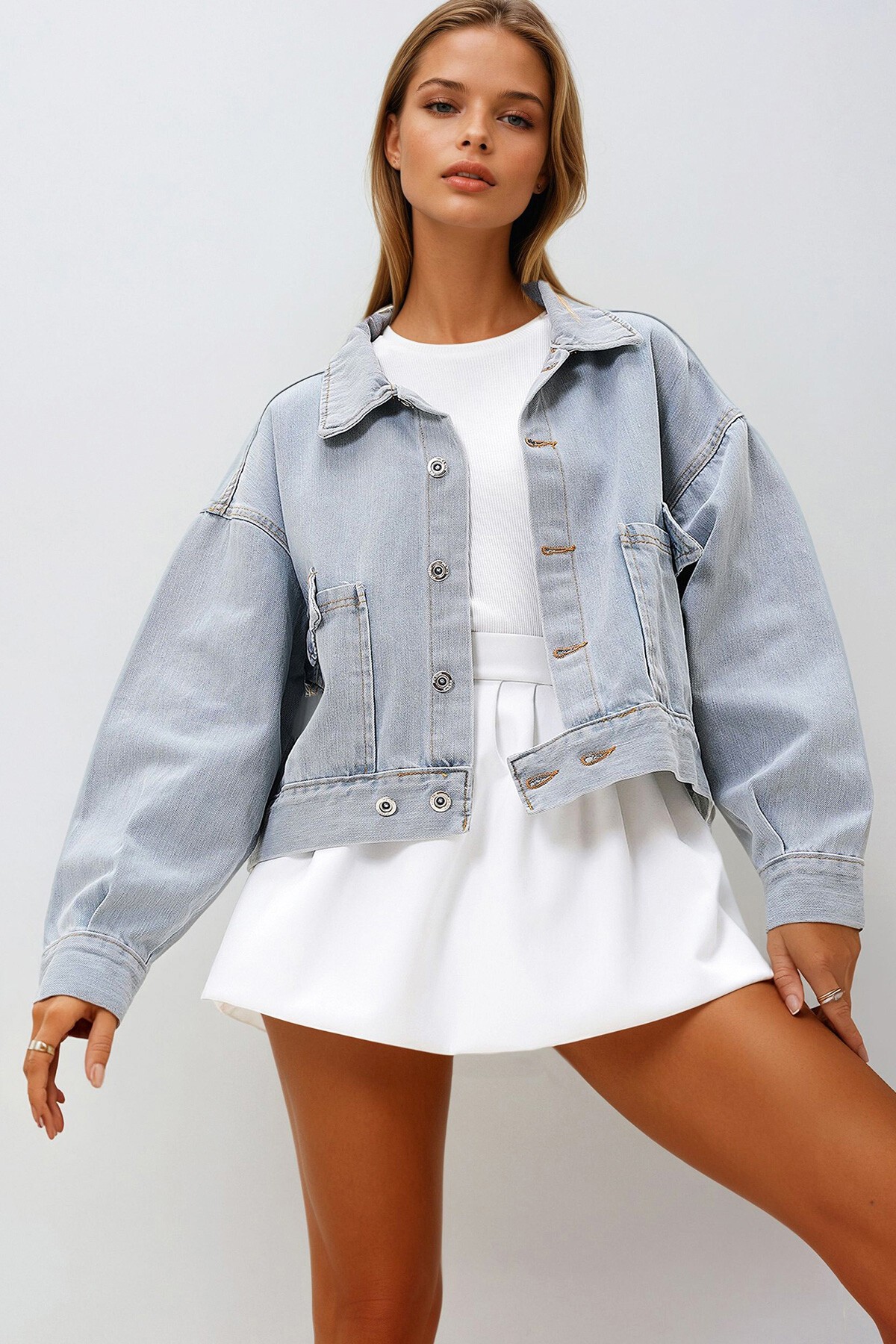 Açık Mavi Cep Detaylı Düğmeli Kot Ceket