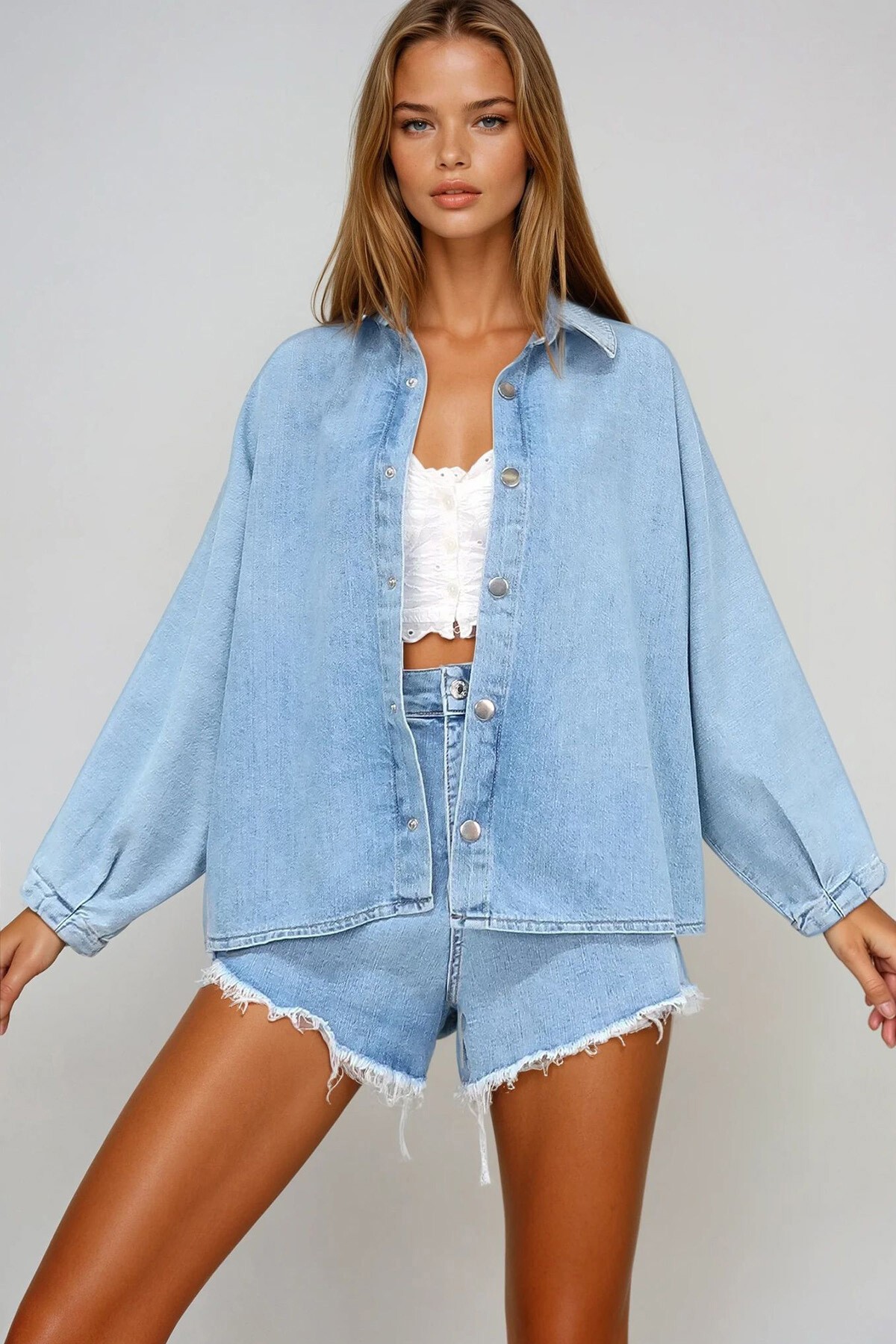 Açık Mavi Yarasa Kol Oversize Çıtçıt Kapamalı Mevsimlik Jean  Ceket