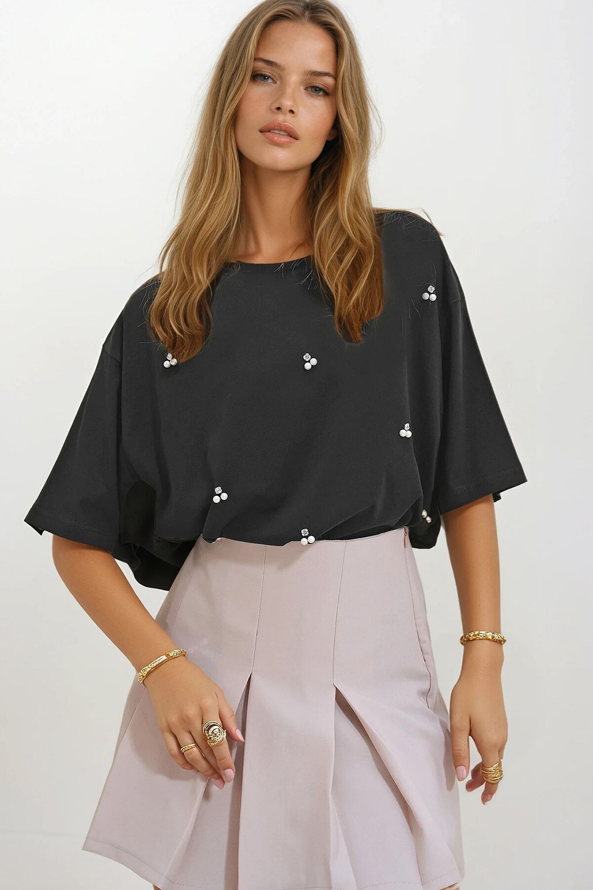 Antrasit Bisiklet Yaka Oversize İnci Ve Taş İşlemeli T-Shirt