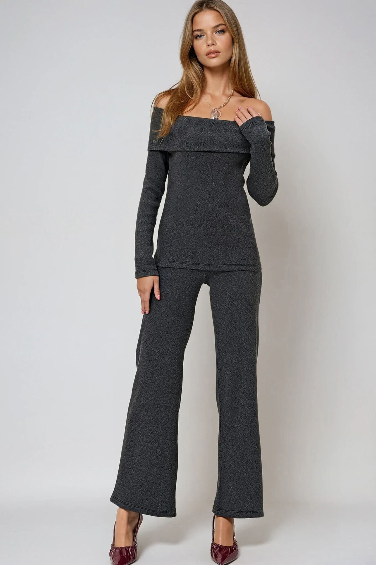 Antrasit Madonna Yaka Kaşkorse Bluz Ve Pantolon Takım