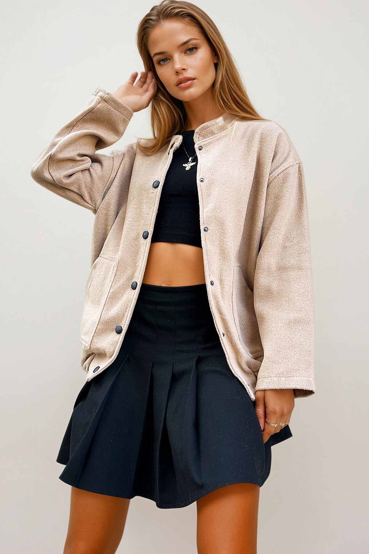 Bej Çift Cepli Çıt Çıt Kapamalı Kaşe Mont