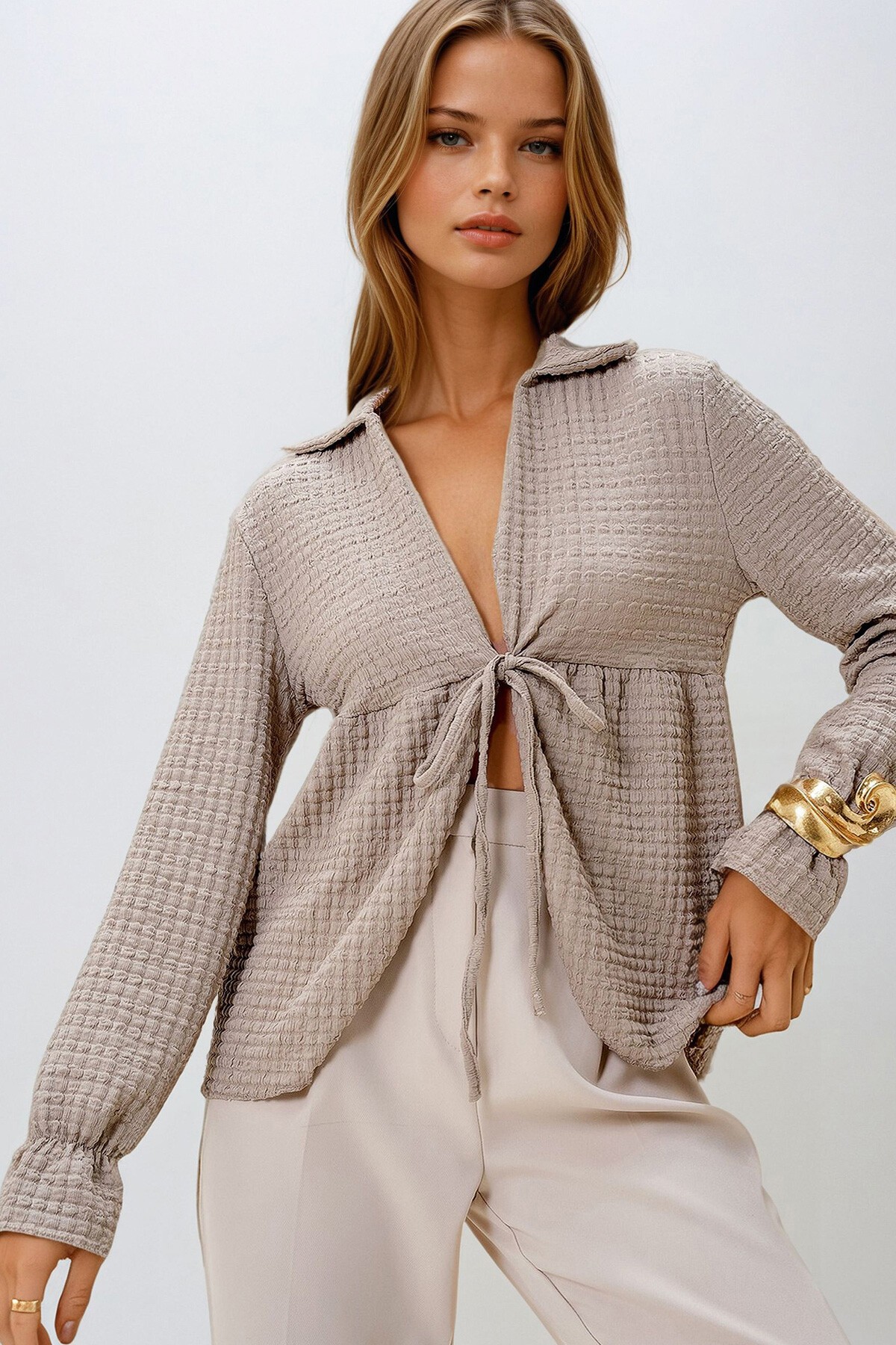 Bej Polo Yaka Önü Bağlamalı Bürümcük Örme Bluz