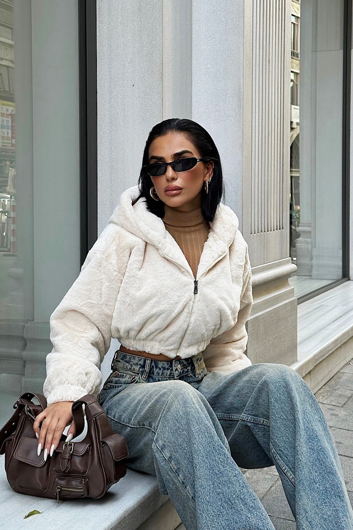 Beyaz Crop Peluş Kürk Ceket