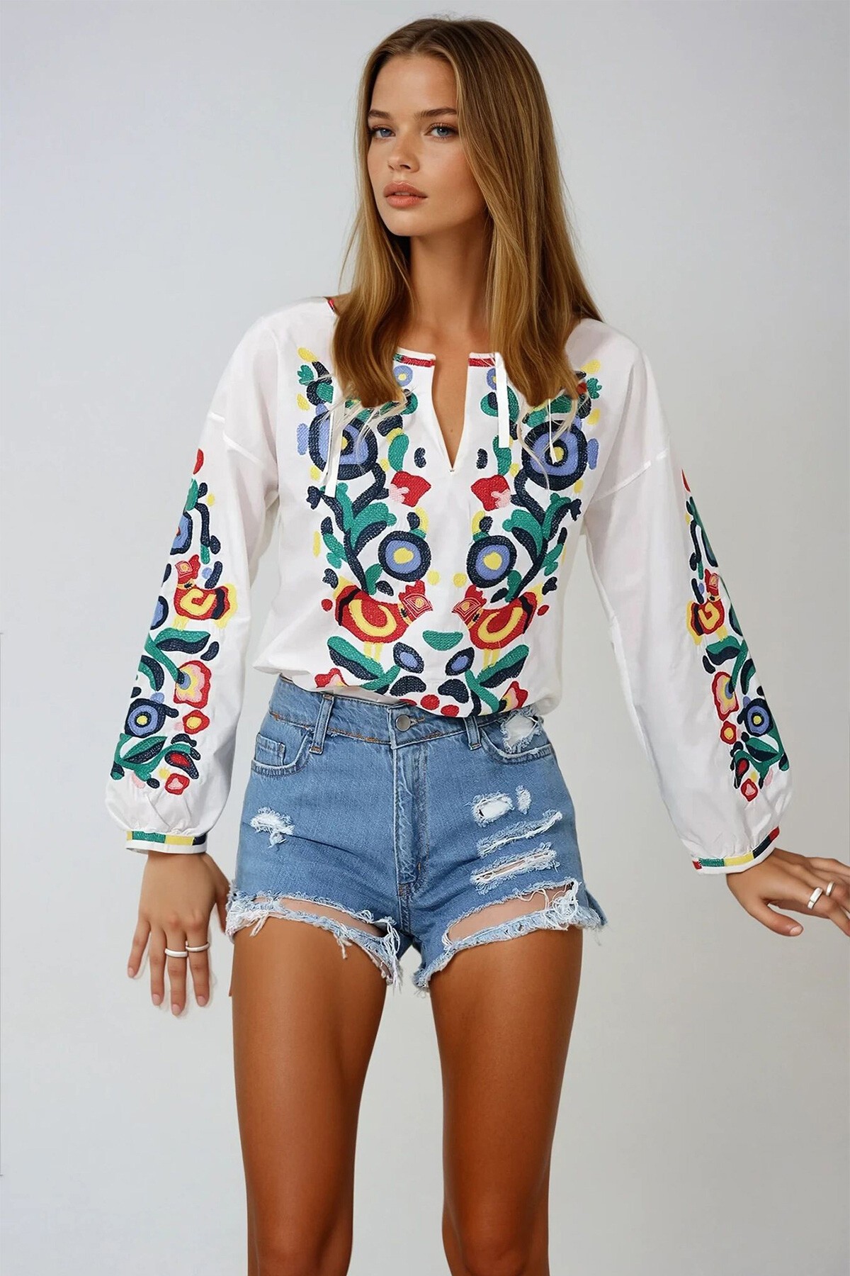 Beyaz Full Neon Nakışlı Poplin Dokuma Bluz