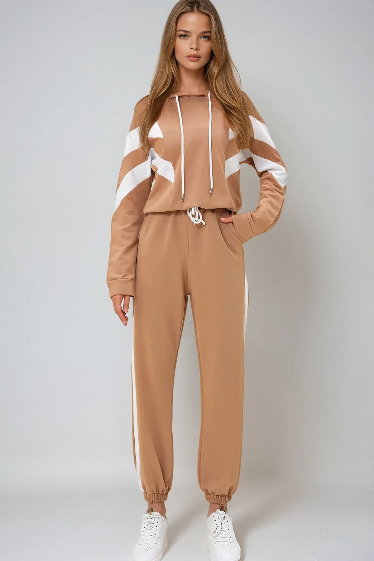 Bisküvi Kapüşonlu Renk Bloklu  İki İplik  Sweatshırt Ve Paçası Lastikli Eşofman Takımı
