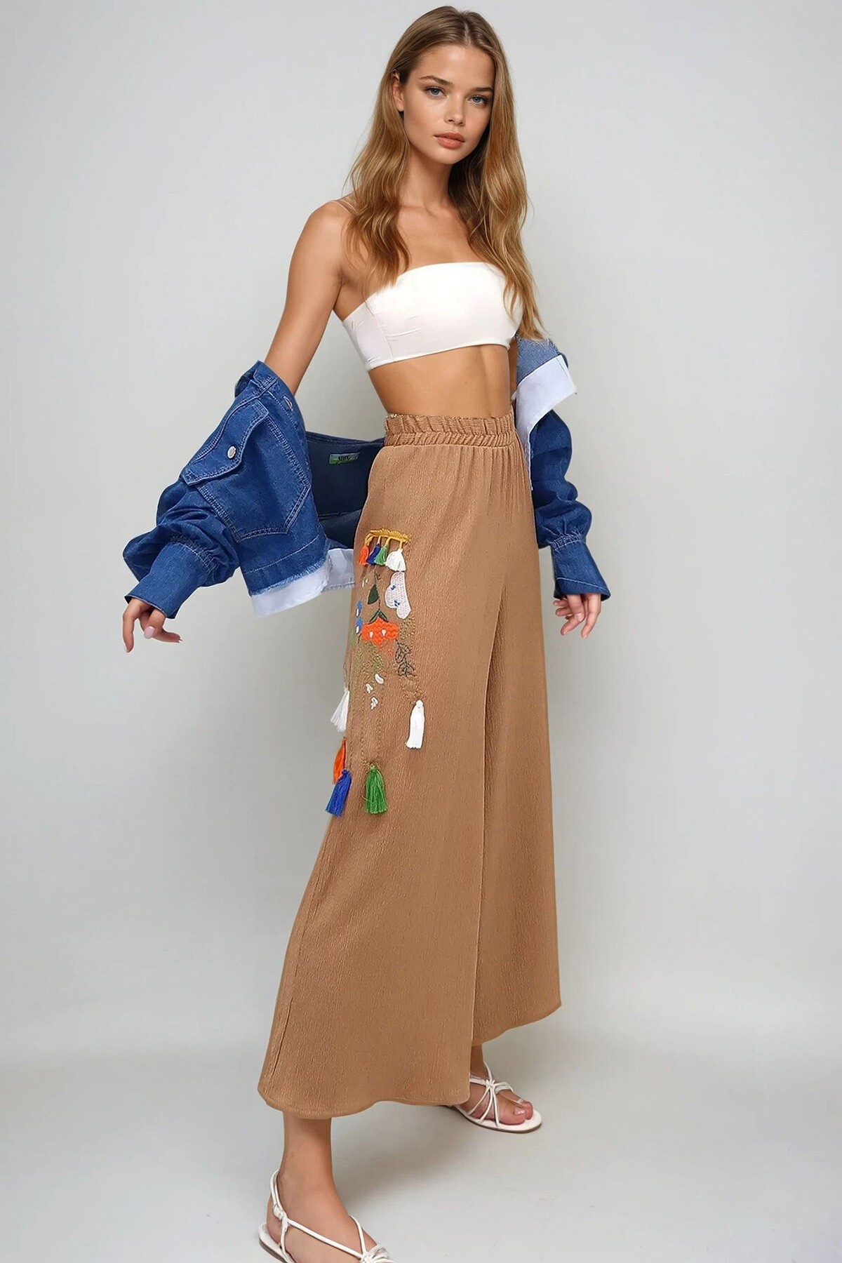 Bisküvi Yanları Etnik Desen Nakışve Püskül  İşlemeli Krinkıl Palazzo Pantolon