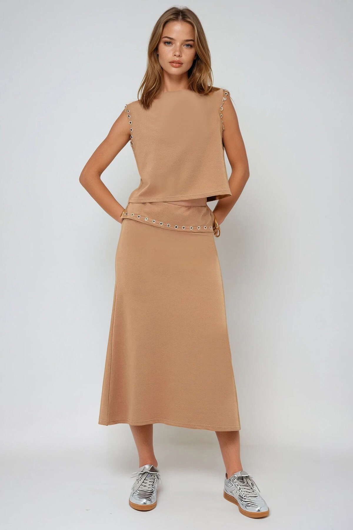 Camel Halkalı Dik Yaka Bluz Ve Etek Takım