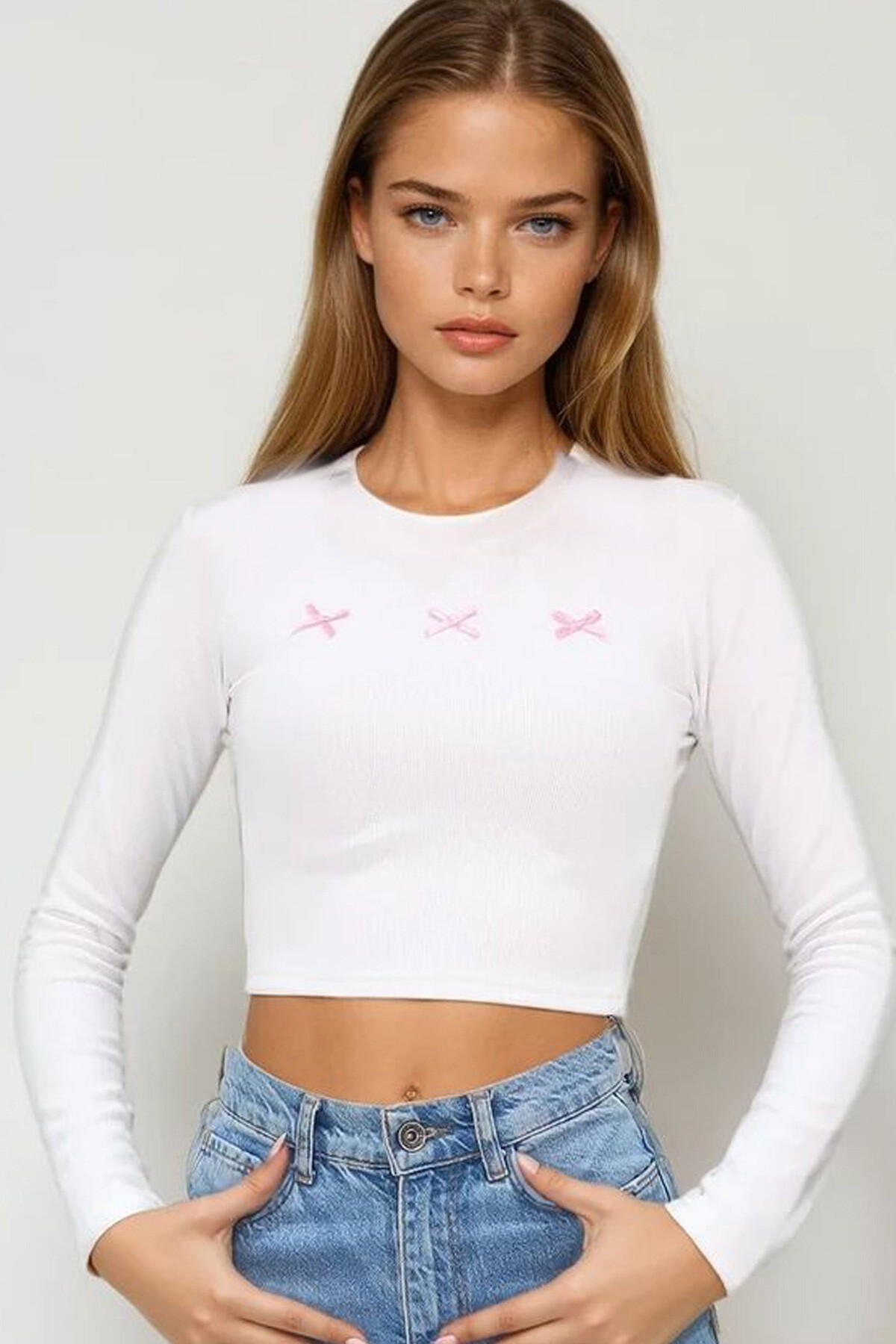 Ekru Bisiklet Yaka Yaka Aksesuarlı Uzun Kol Bluz