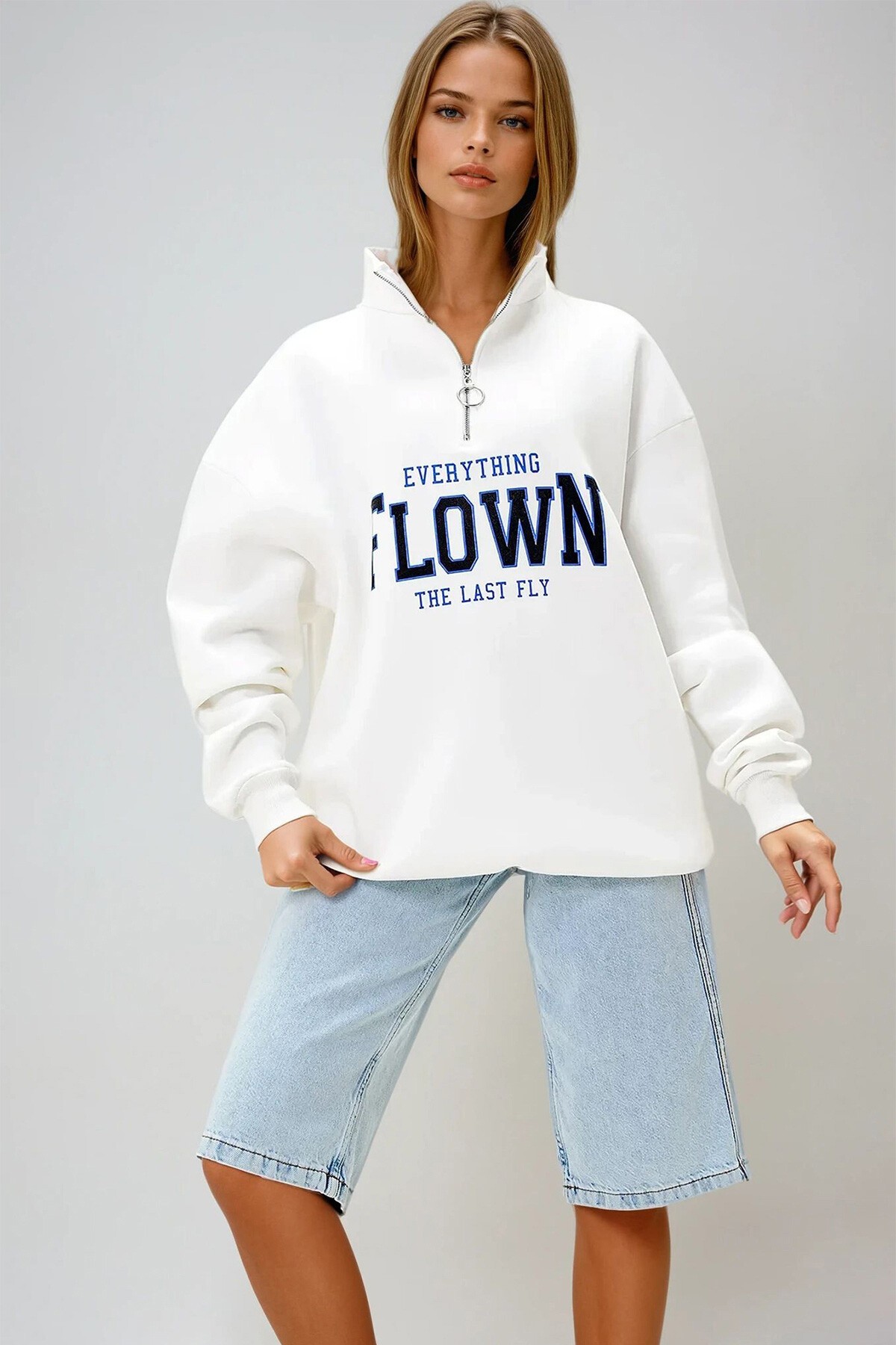 Ekru Yarım Balıkçı Yaka Önü Fermuarlı Ve Baskılı İçi Şardonlu Sweatshırt