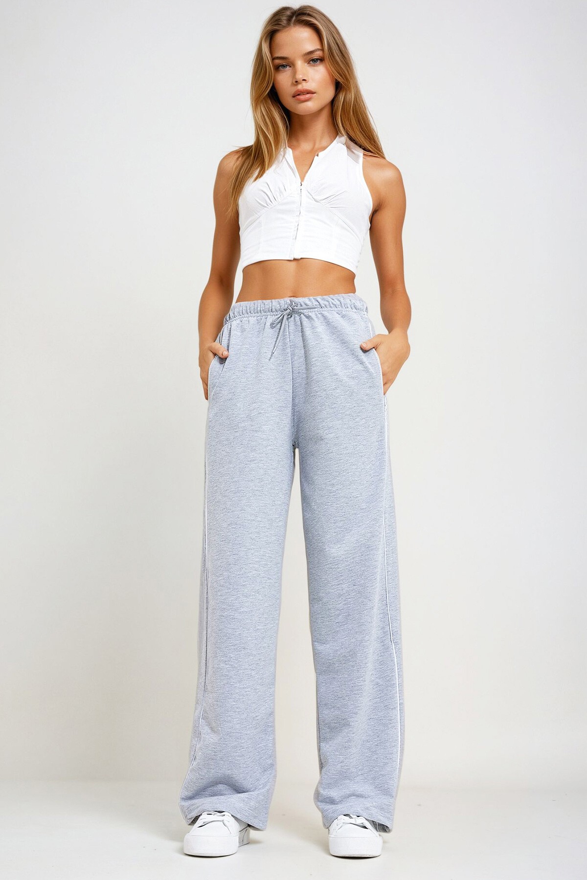 Gri Çift Cepli Yanları Biyeli Bol Paça Eşofman Altı