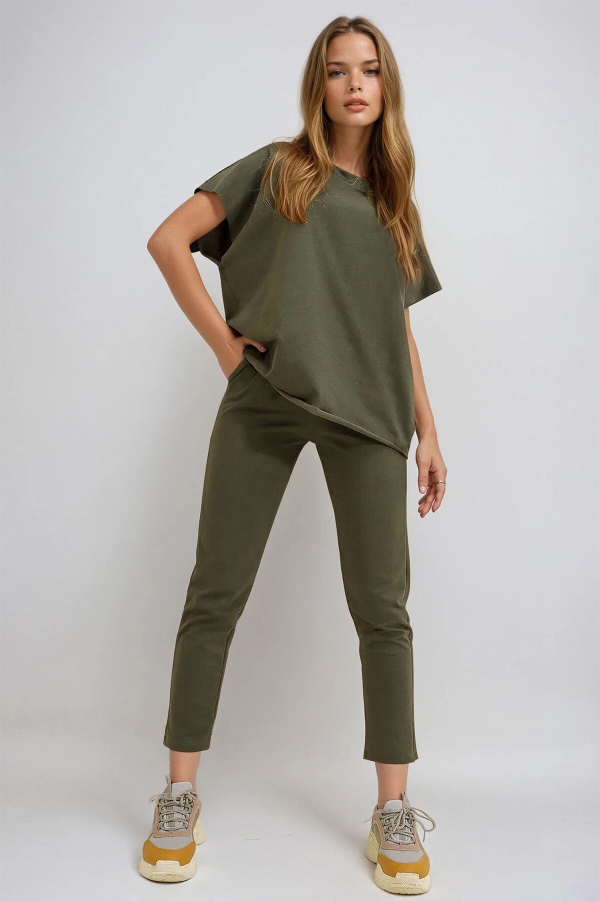 Haki Bisiklet Yaka Rahat Kalıp Eşofman Takımı