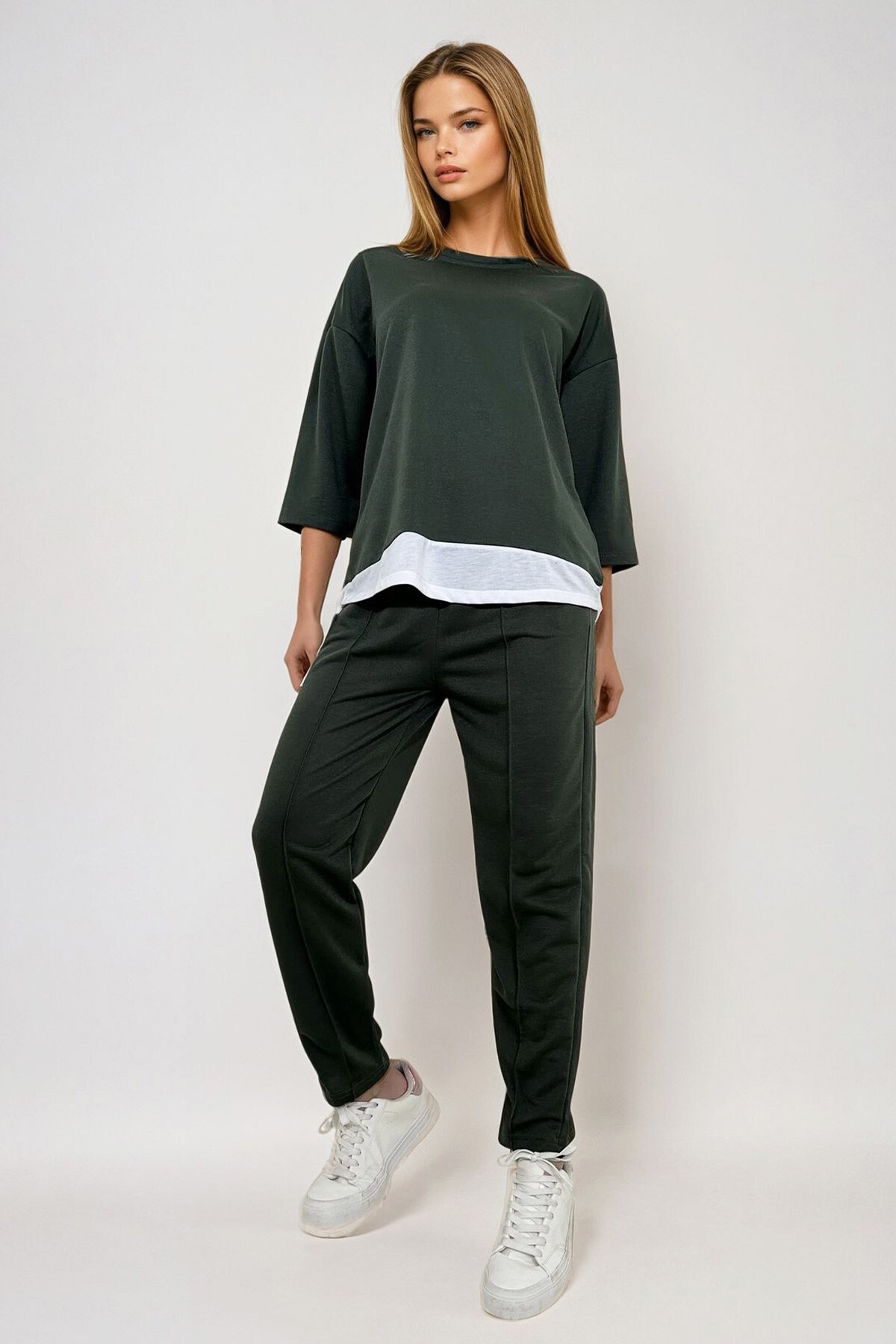 Haki Bisiklet Yaka Renk Garnili Bluz Ve Çift Cepli Nervür Dikişli Pantolon İkili Takım