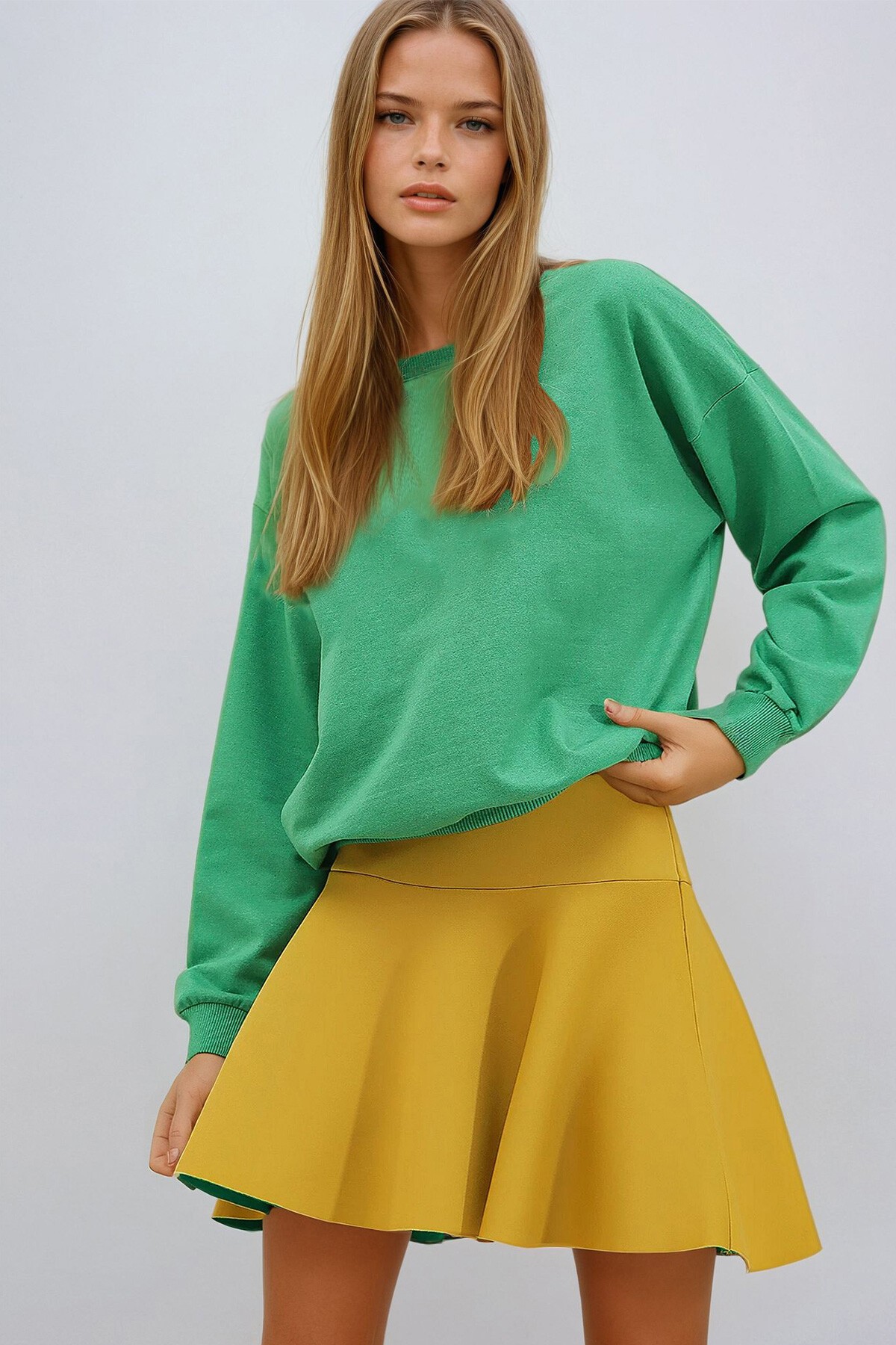 Koyu Yeşil Bisiklet Yaka Oversize Basic Sweatshirt