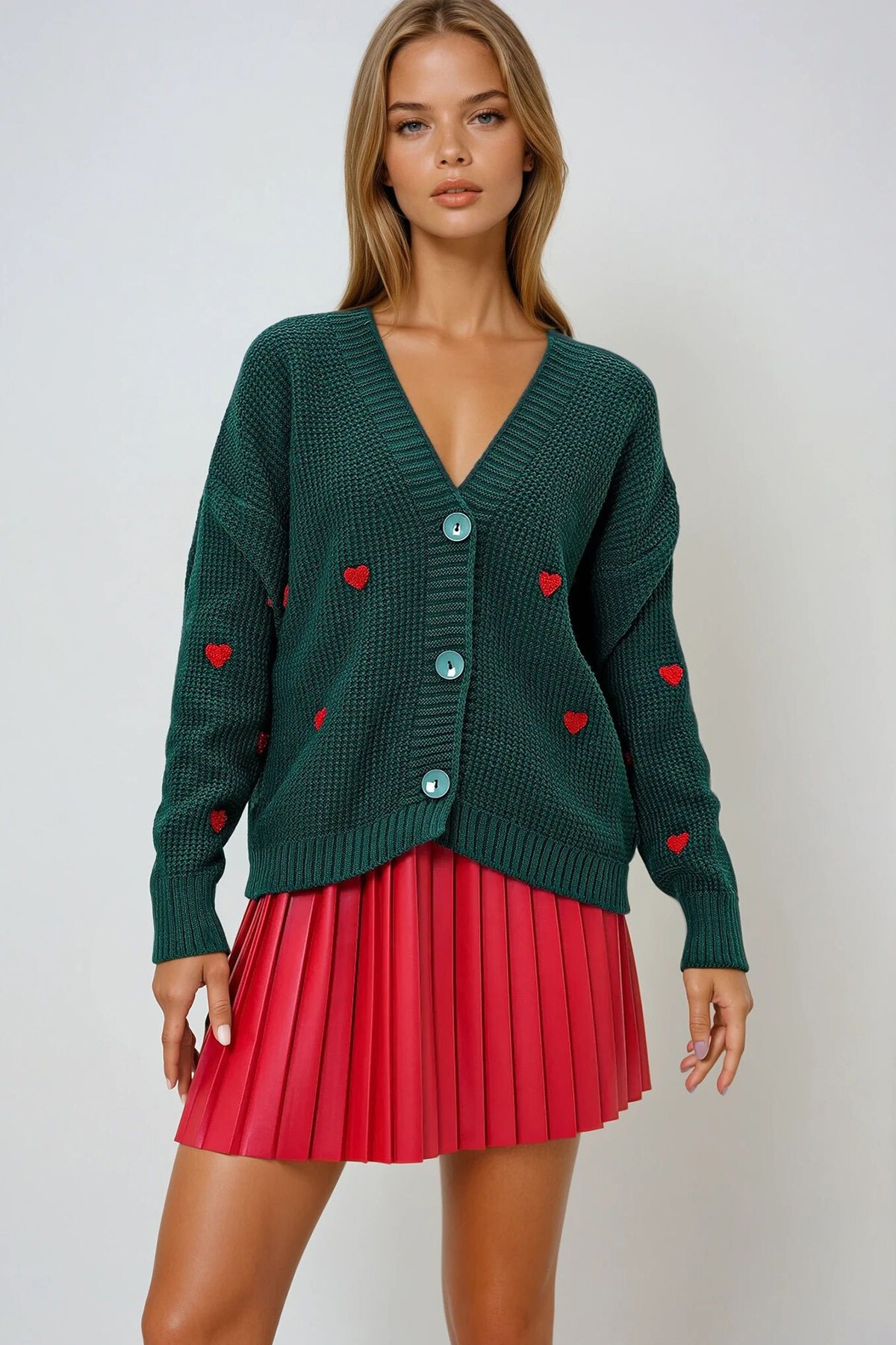 Koyu Yeşil V Yaka Kalp Nakışlı Triko Hırka