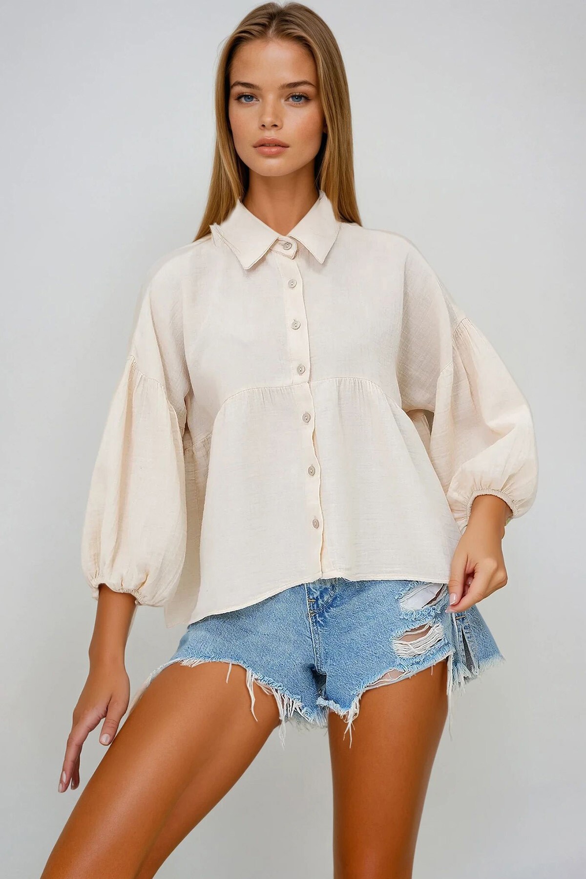 Krem Balon Kol Lastikli Eteği Volanlı Keten Gömlek