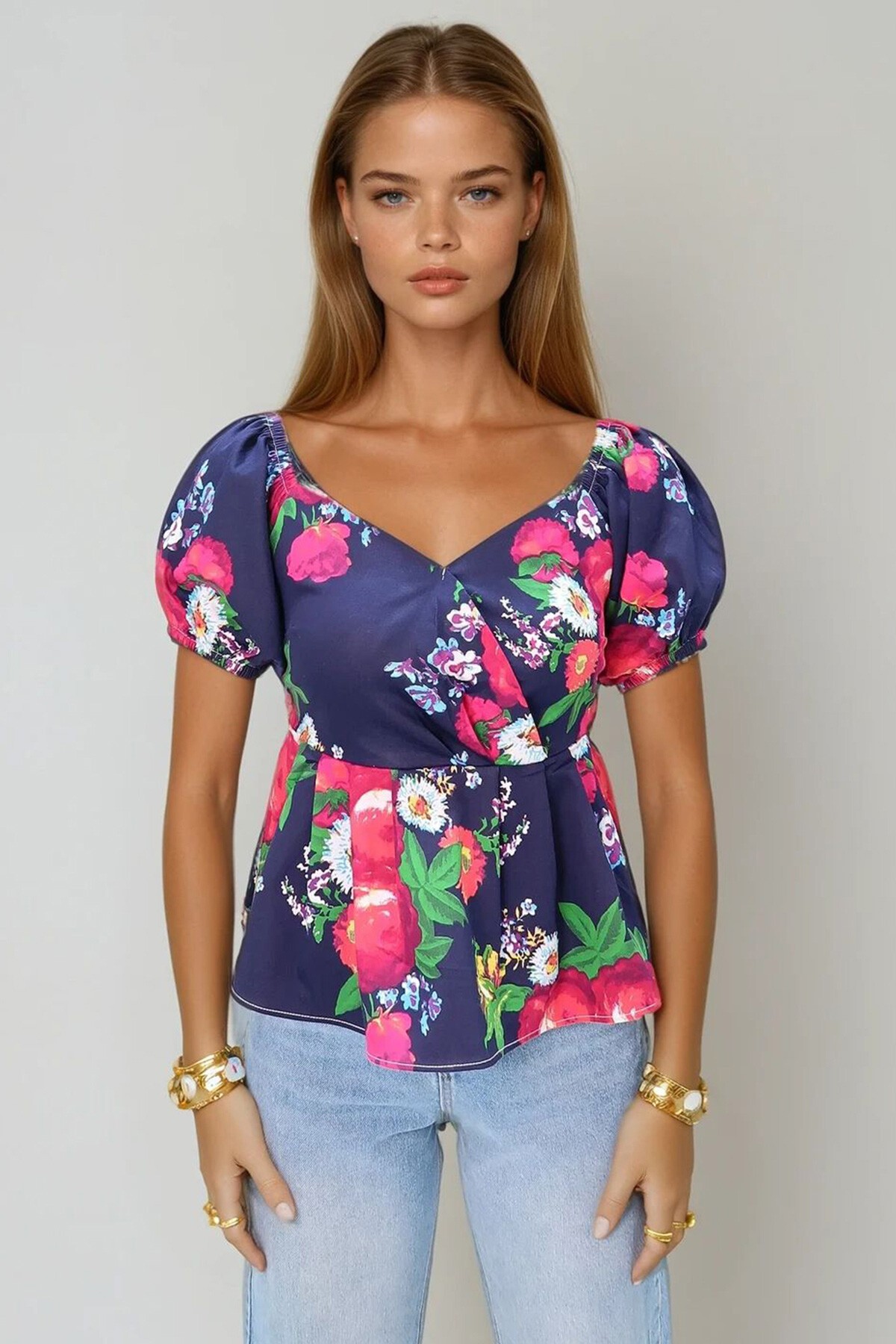 Lacivert Öpücük Yaka Karpuz Kol Desenli Poplin Bluz