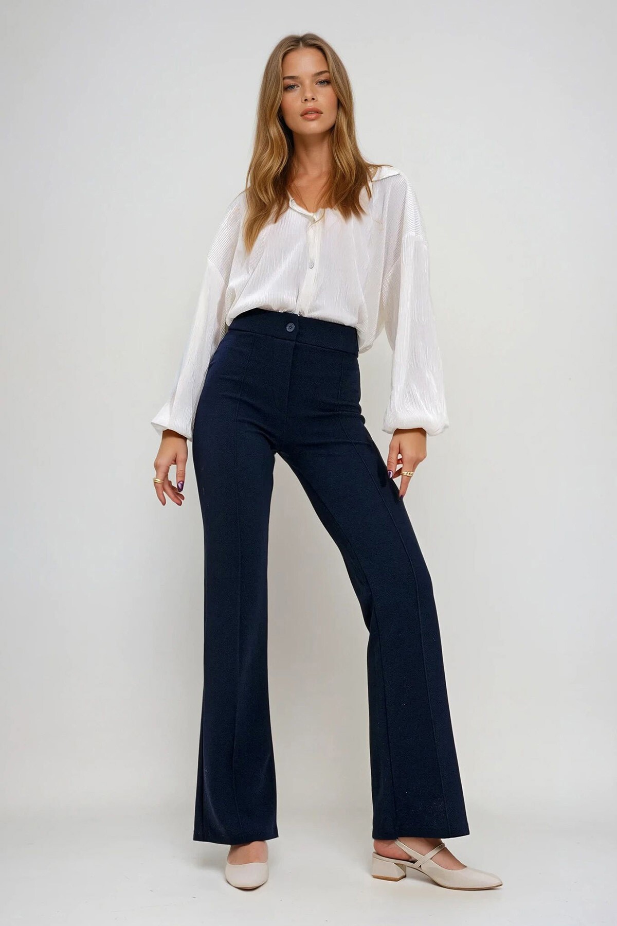 Lacivert Yüksek Bel Önü Çimalı Bol Paça Likralı Pantolon