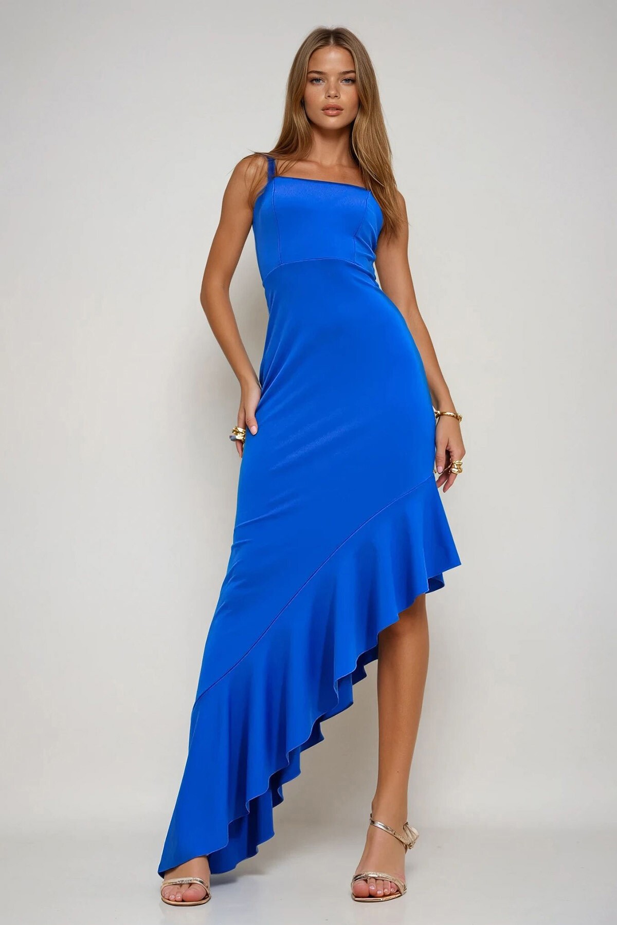 Mavi Ayarlanabilir Askılı Eteği Volanlı Asimetrik Kesim Elbise