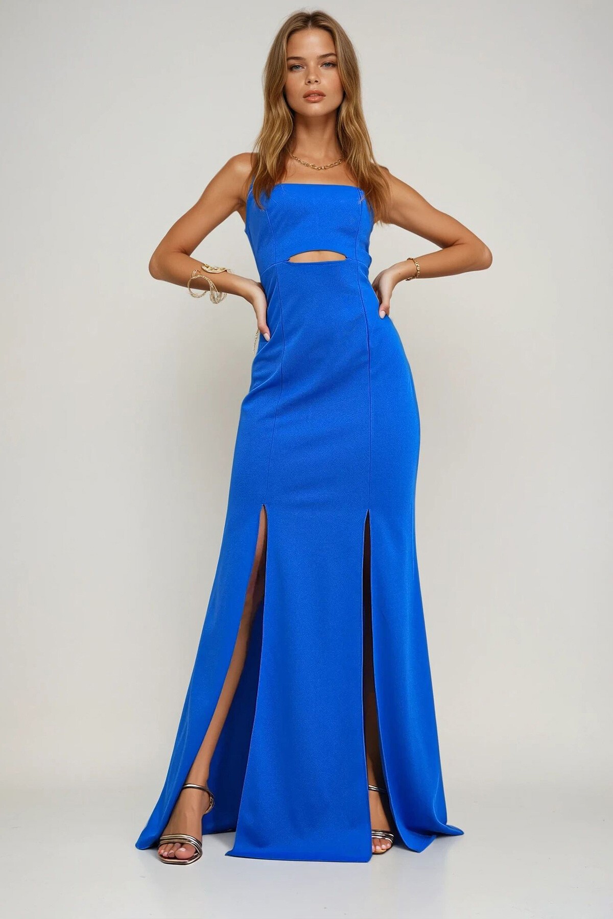 Mavi Ayarlanabilir Askılı Out Cut Kesim Yırtmaçlı Mezuniyet Elbise