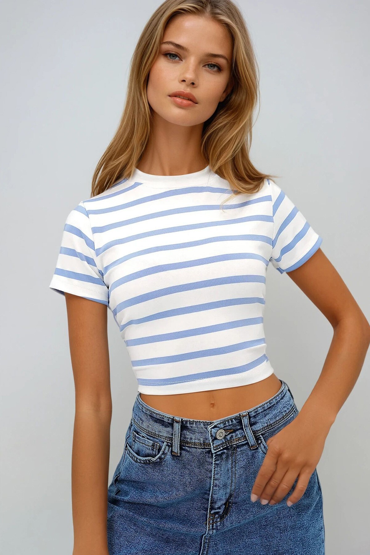 Mavi Bisiklet Yaka Yarım Kol Çizgili Crop Bluz