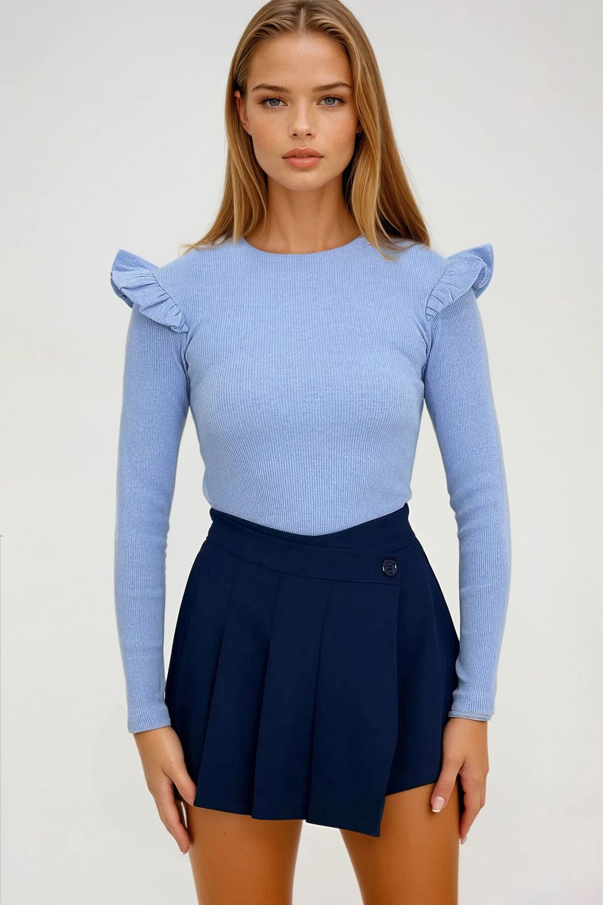 Mavi Omuzları Fırfırlı Yarım Balıkçı Kazak