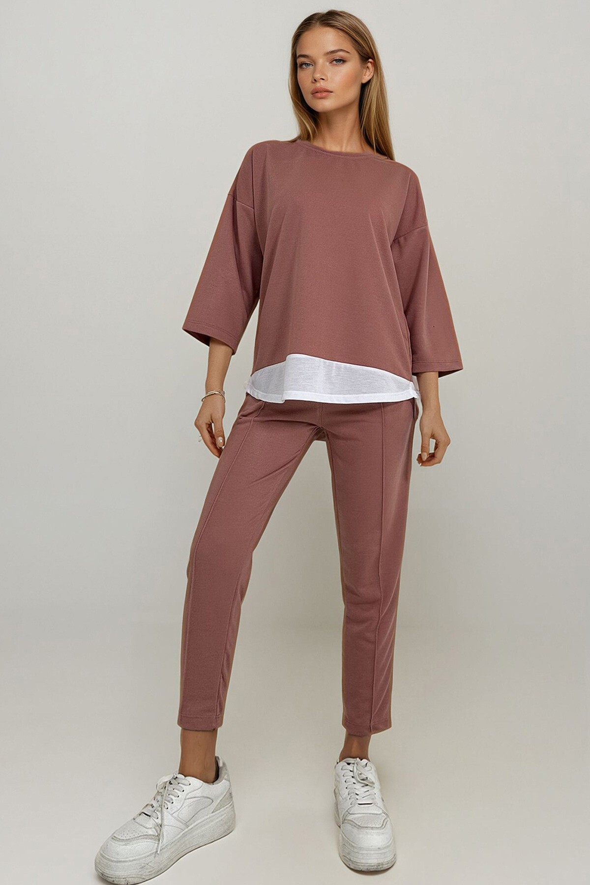 Pembe Bisiklet Yaka Renk Garnili Bluz Ve Çift Cepli Nervür Dikişli Pantolon İkili Takım