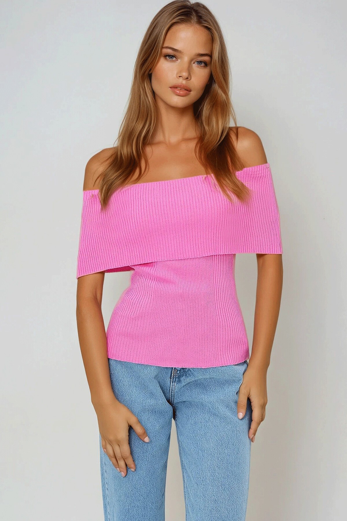 Pembe Madonna Yaka Kolsuz Triko Bluz