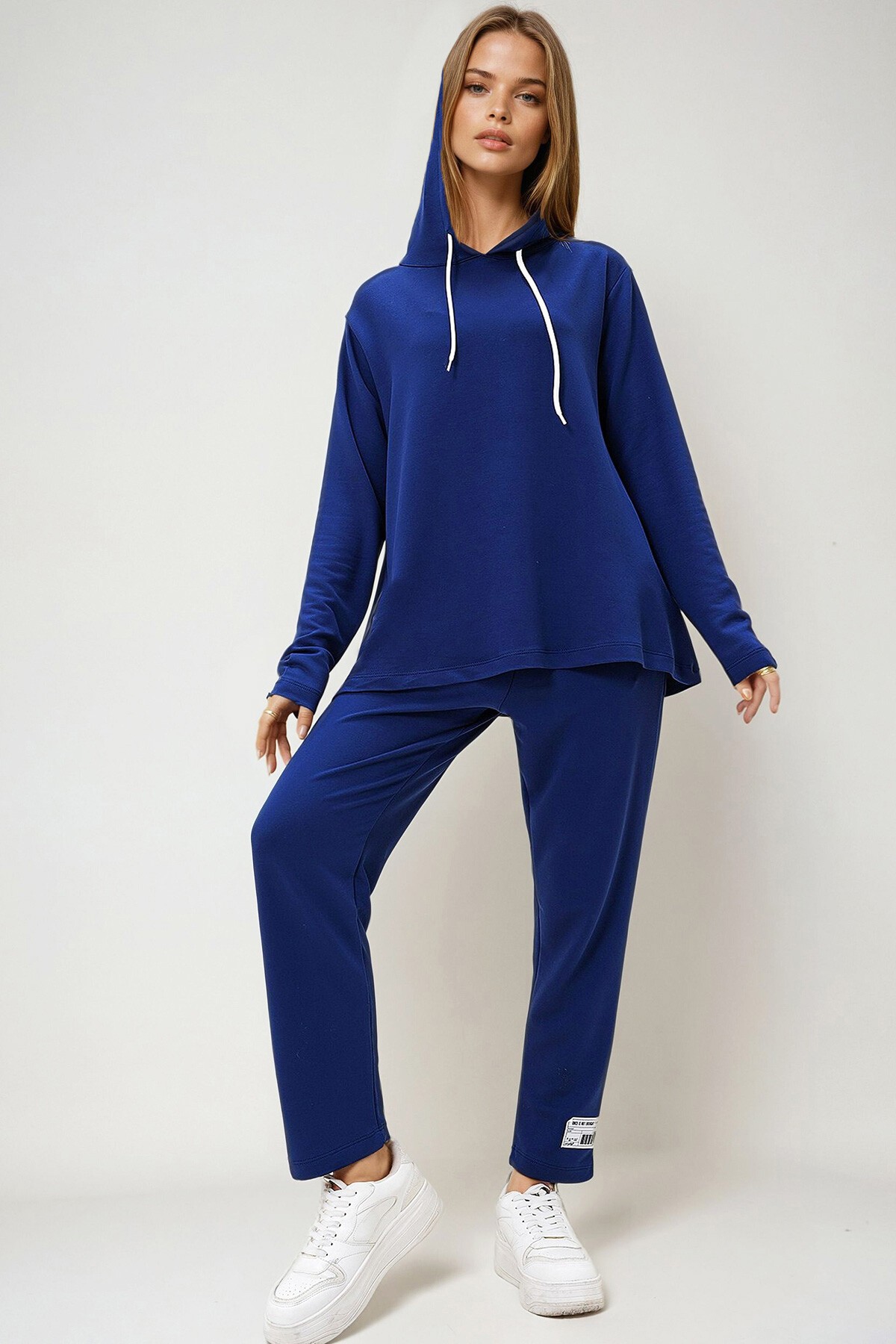 Saks Arma Detaylı Kapüşonlu İki İplik Eşofman Takım