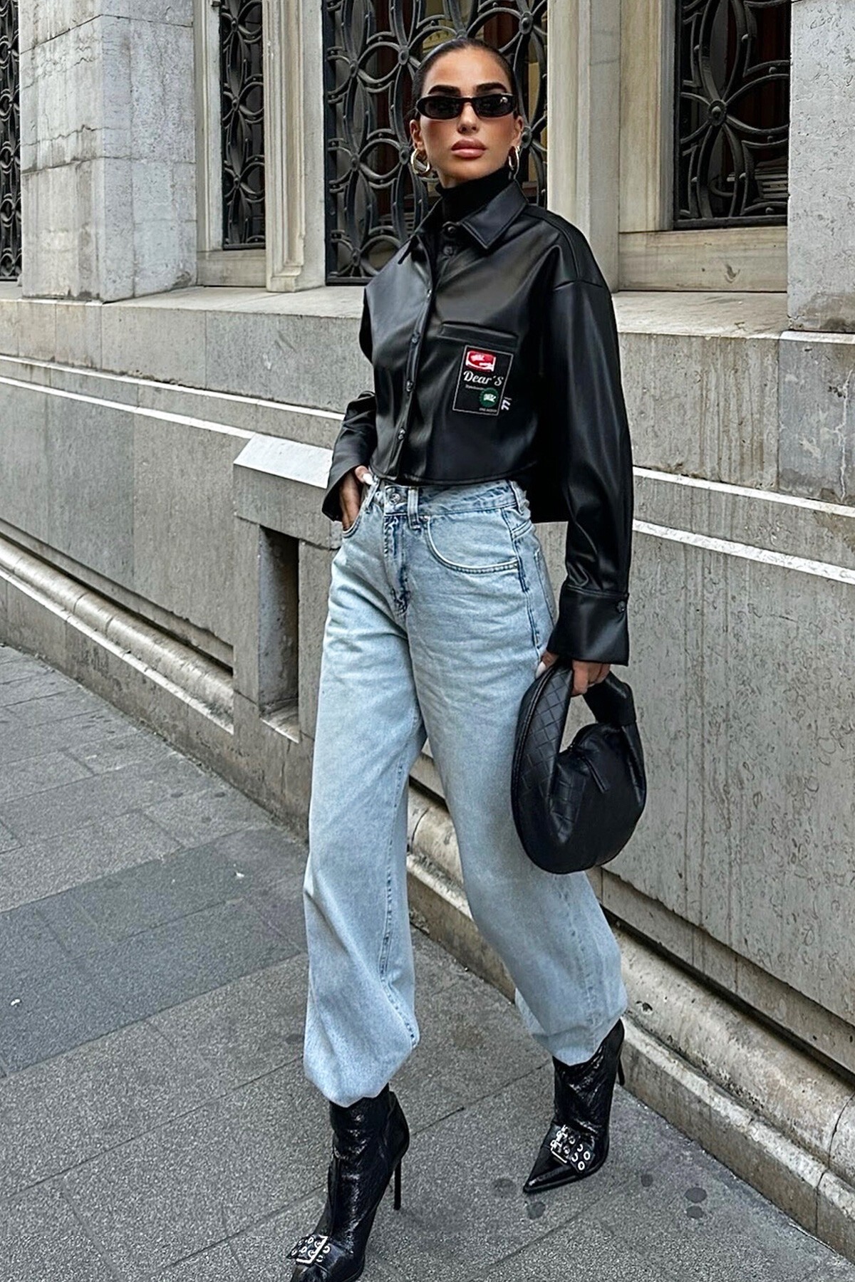 Siyah Armalı Suni Deri Ceket