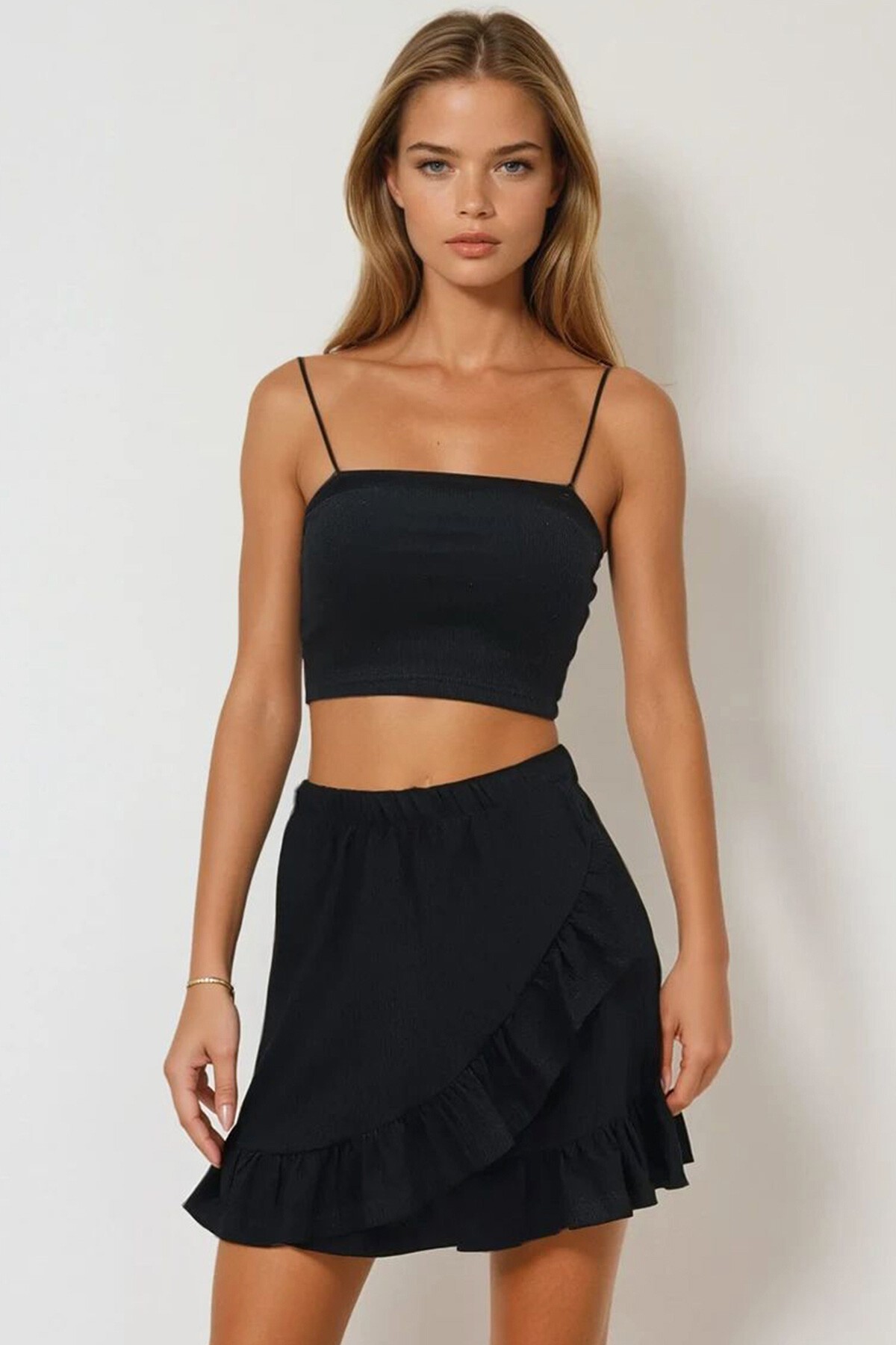 Siyah Beli Lastikli Eteği Volanlı Etek