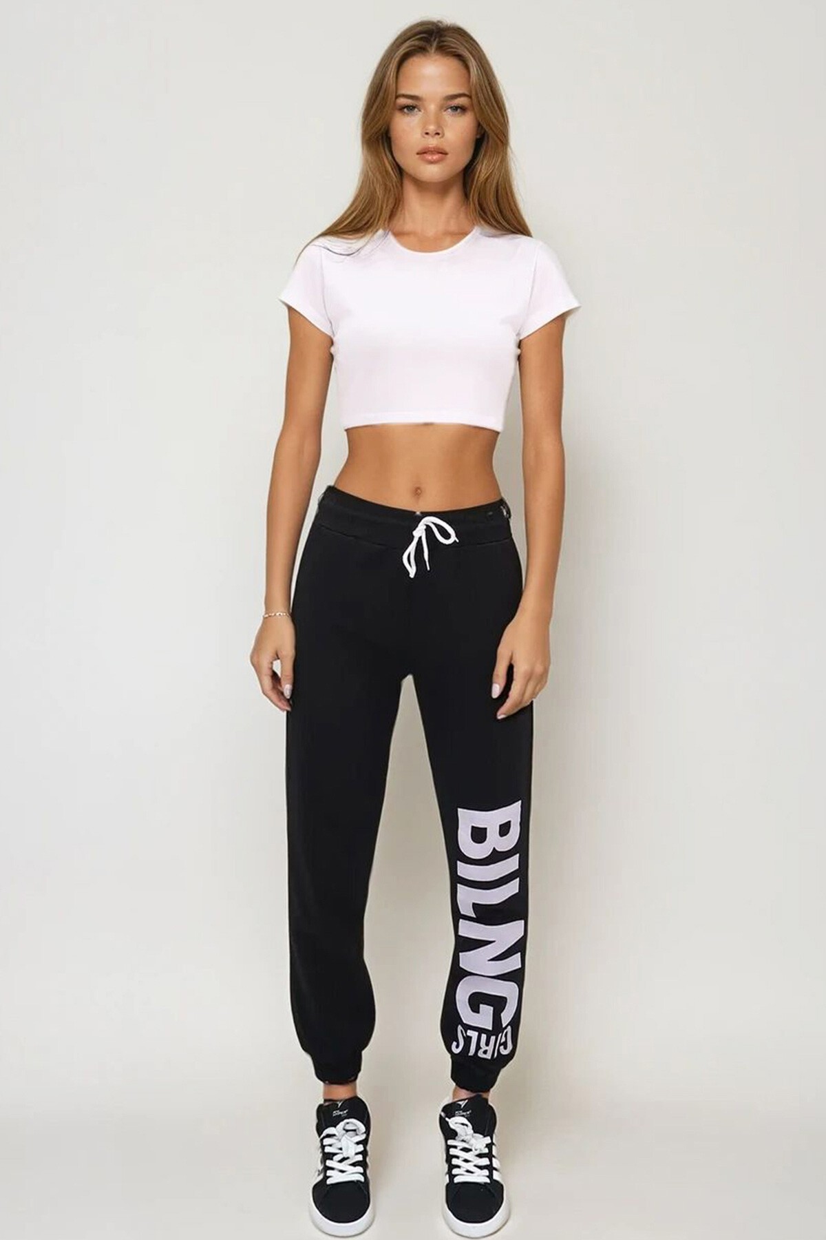 Siyah Beli Ve Paçası Lastikli Yazı Baskılı İki İplik Eşofman Altı