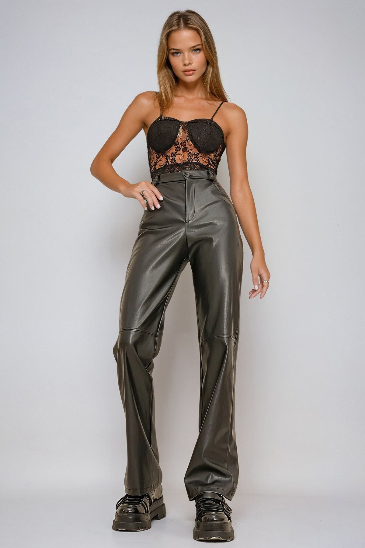 Siyah Diz Dikişli Cepli Suni Deri Palazzo Pantolon