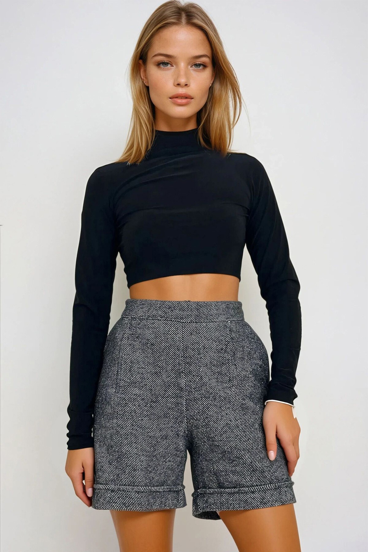 Siyah Duble Paça Çift Cepli Kışlık Kaşe Şort