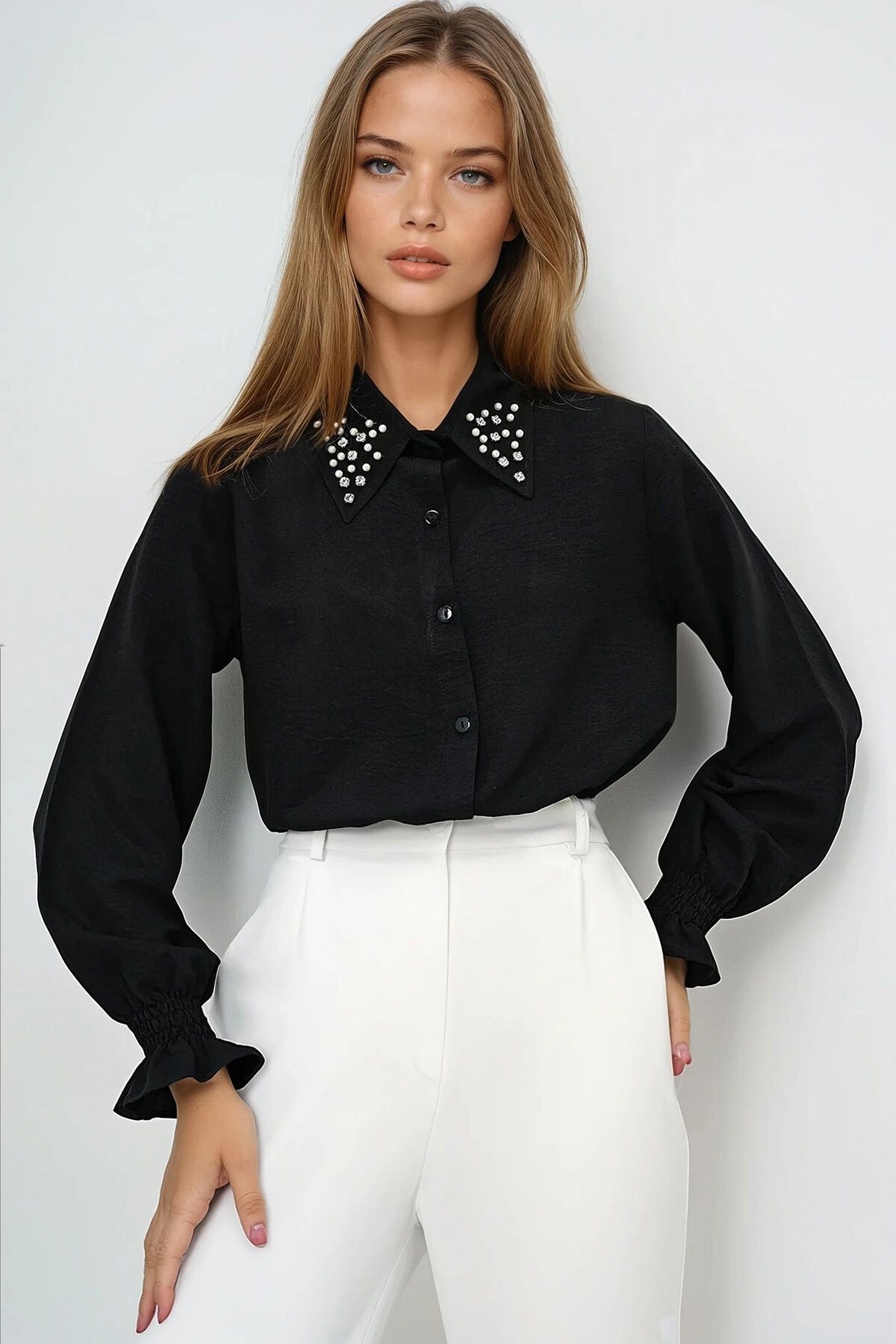 Siyah İnci Ve Taş İşlemeli Aerobin Gömlek