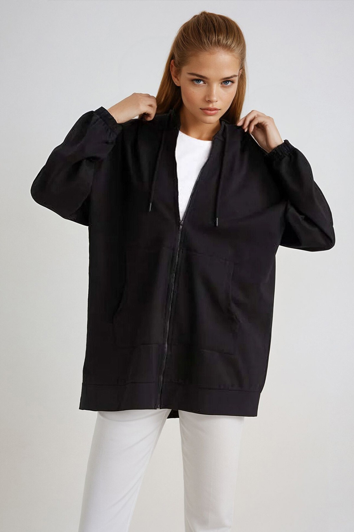 Siyah Kapüşonlu Çift Cepli Fermuarlı Oversize Sweatshirt