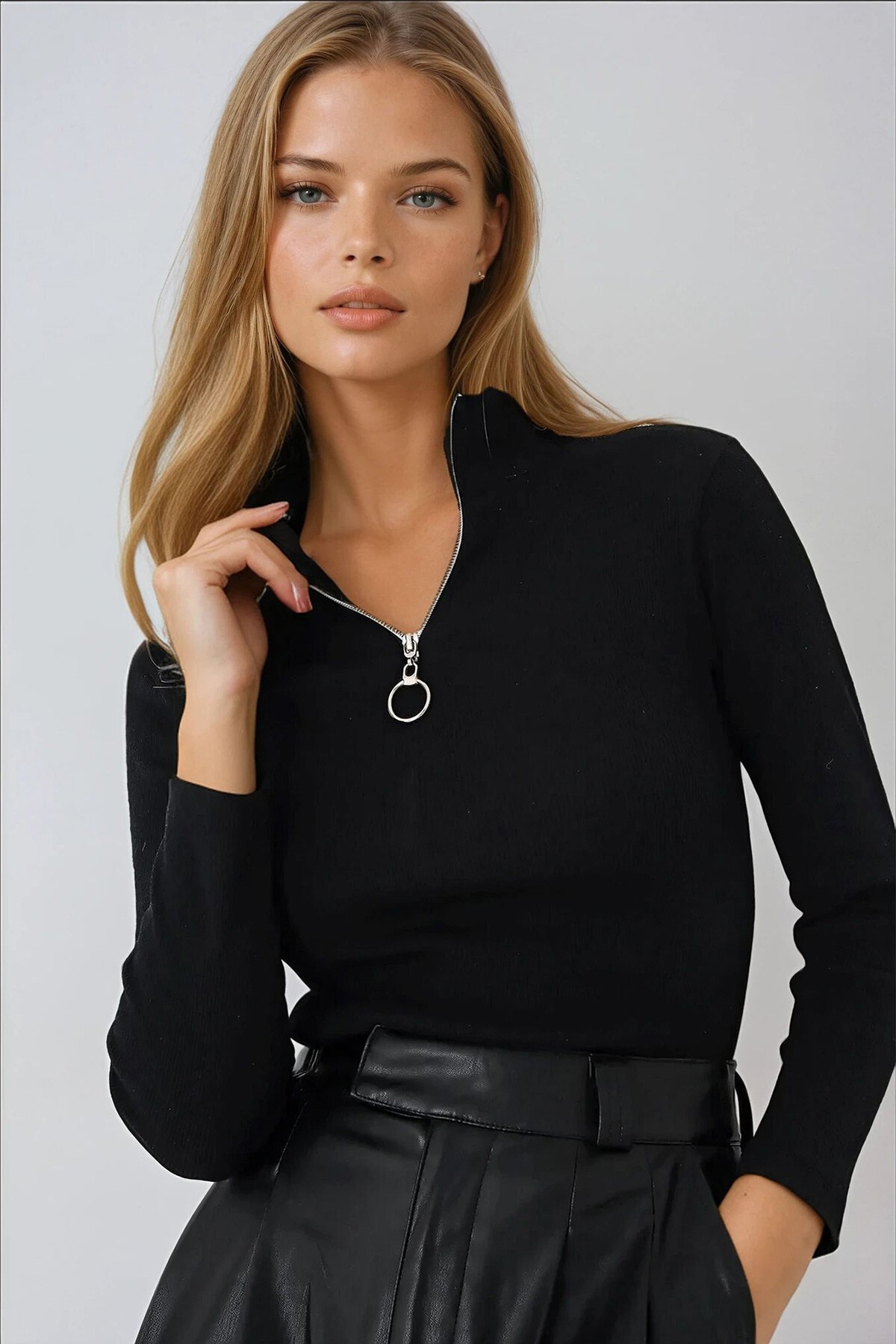 Siyah Önü Fermuarlı Fitilli Yarım Balıkçı Bluz