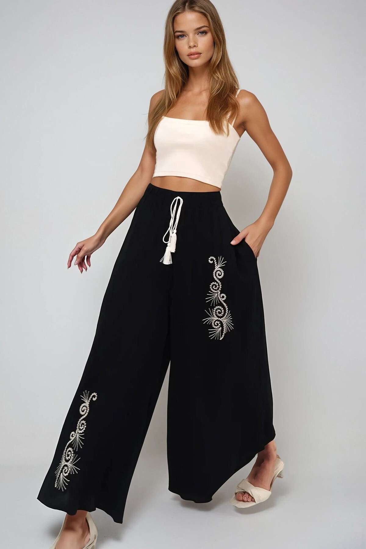 Siyah Taş Etnik Nakışlı Bağlama Detaylı Dokuma Viskon Palazzo Pantolon