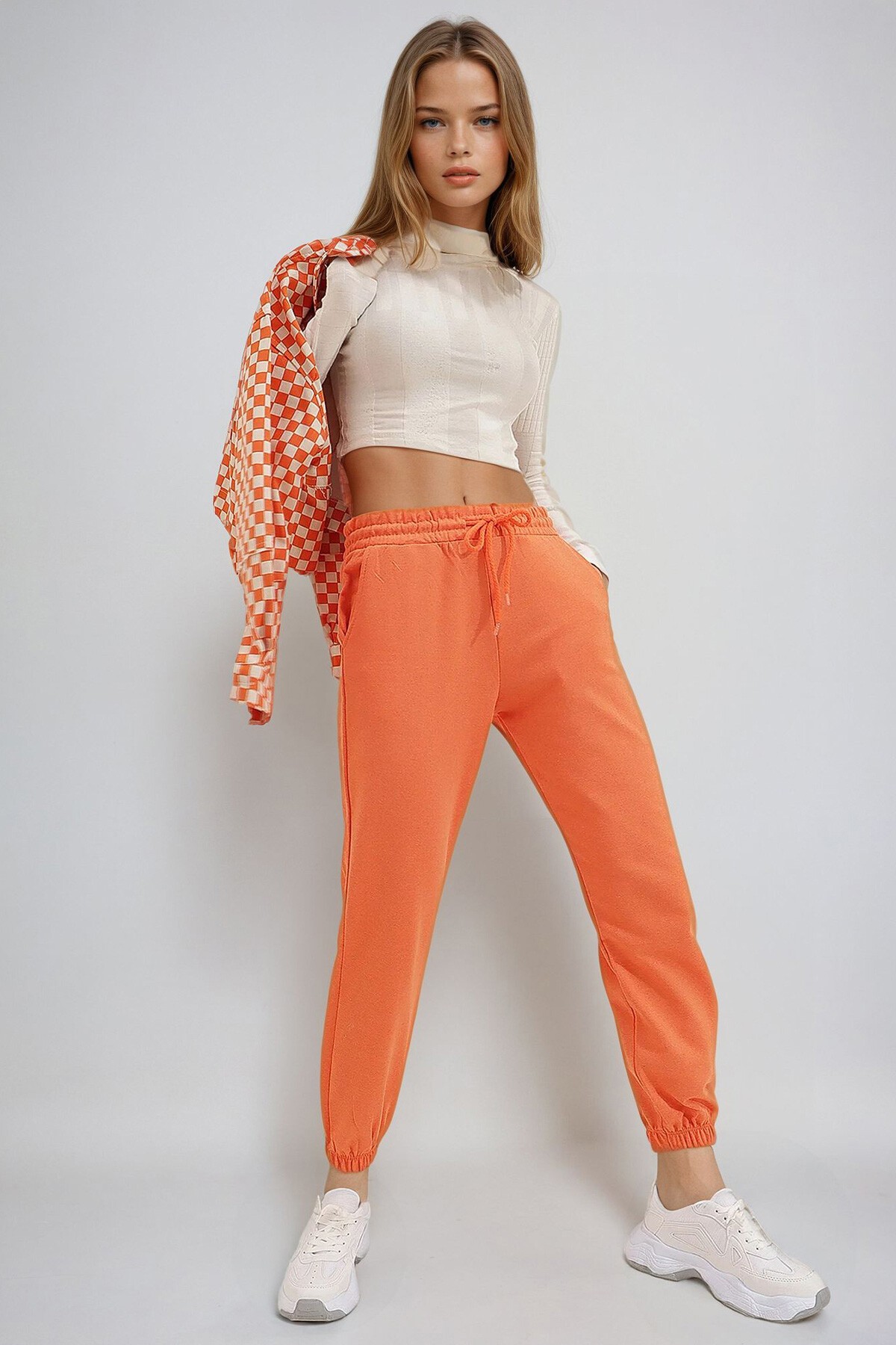 Turuncu Paçası Lastikli İki İplik Eşofman Altı