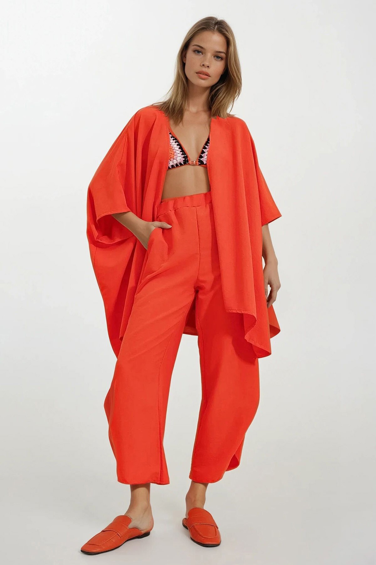 Turuncu Paçası Yırtmaçlı Kendinden Dokulu Pantolon Ve Ceket İkili Takım