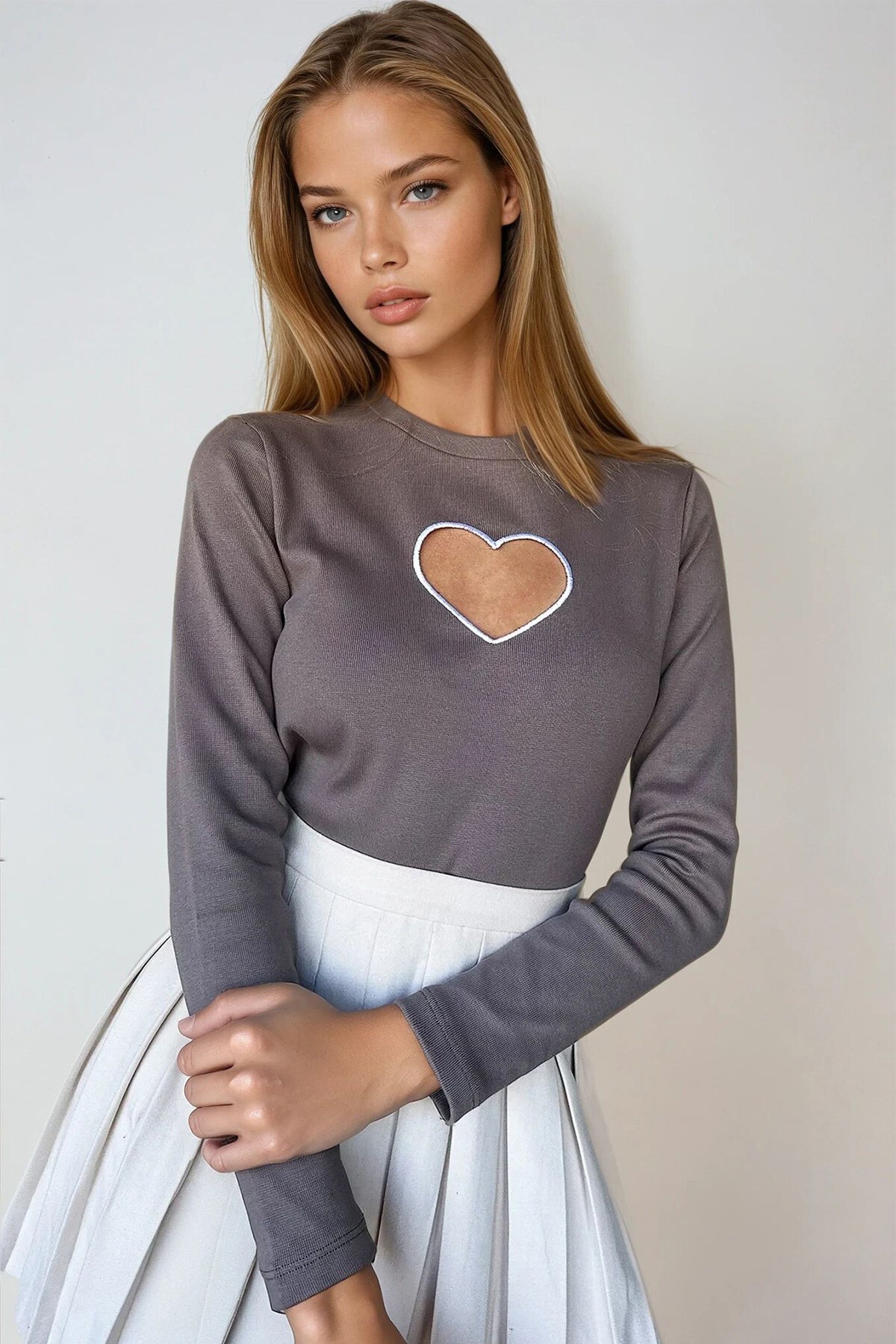 Vizon Bisiklet Yaka Kalp Nakış Dekolteli Kaşkorse Bluz