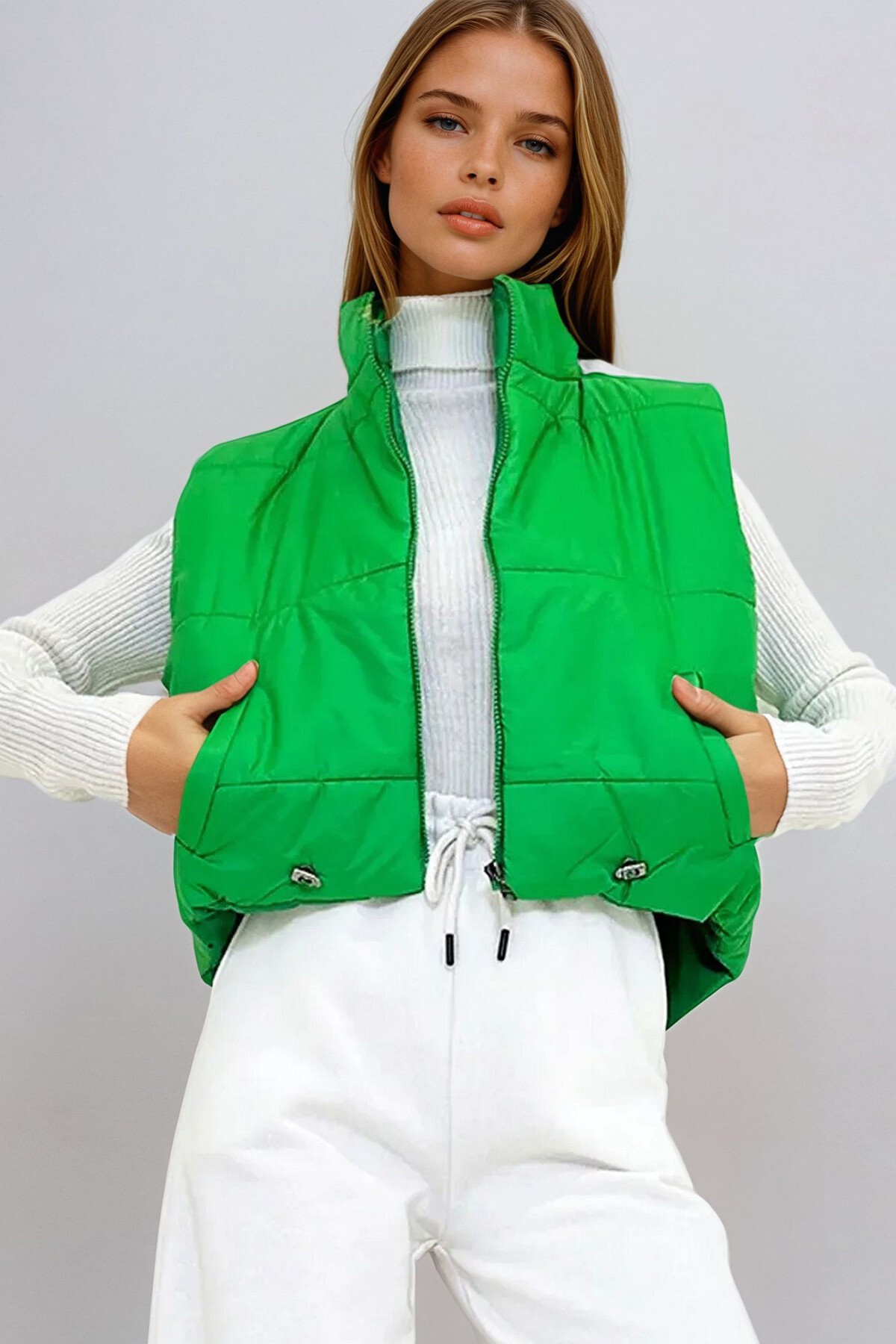 Yeşil Dik Yaka Çift Cepli Full Dolum Şişme Beli Ayarlanabilir Şişme Yelek Rk7994
