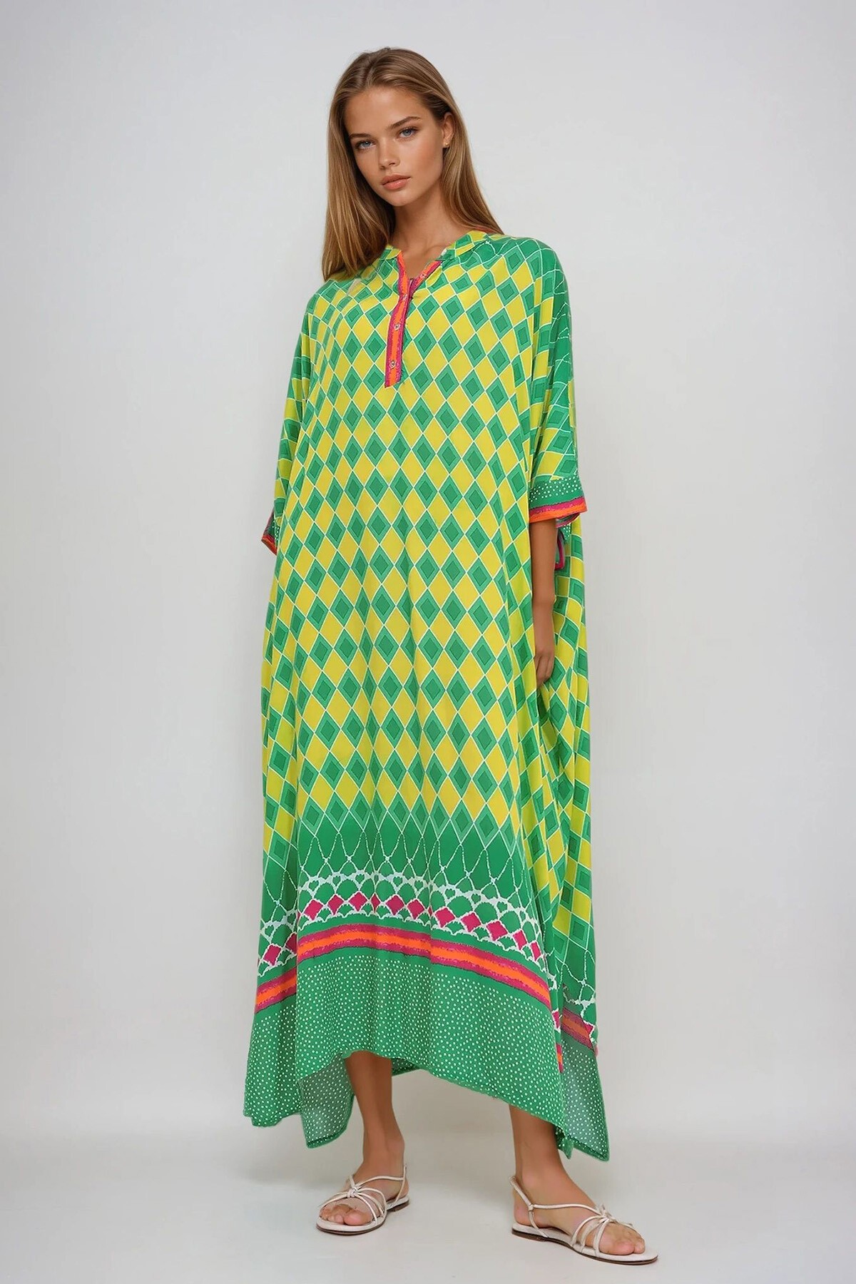 Yeşil Hakim Yaka Robadan Düğmeli Yarasa Kol Desenli Maxi Boy Elbise