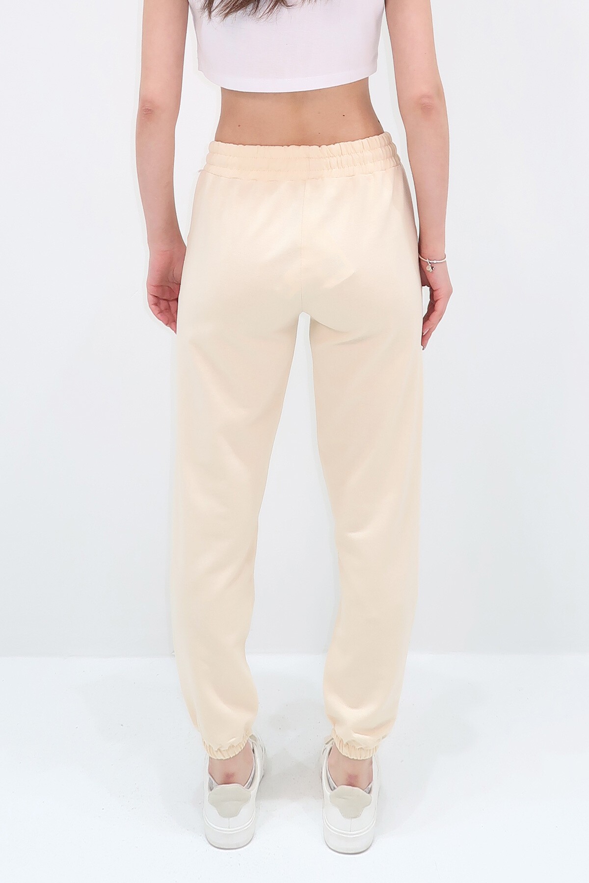 Açık Bej Beli Ve Paçası Lastikli Basic Eşofman Altı