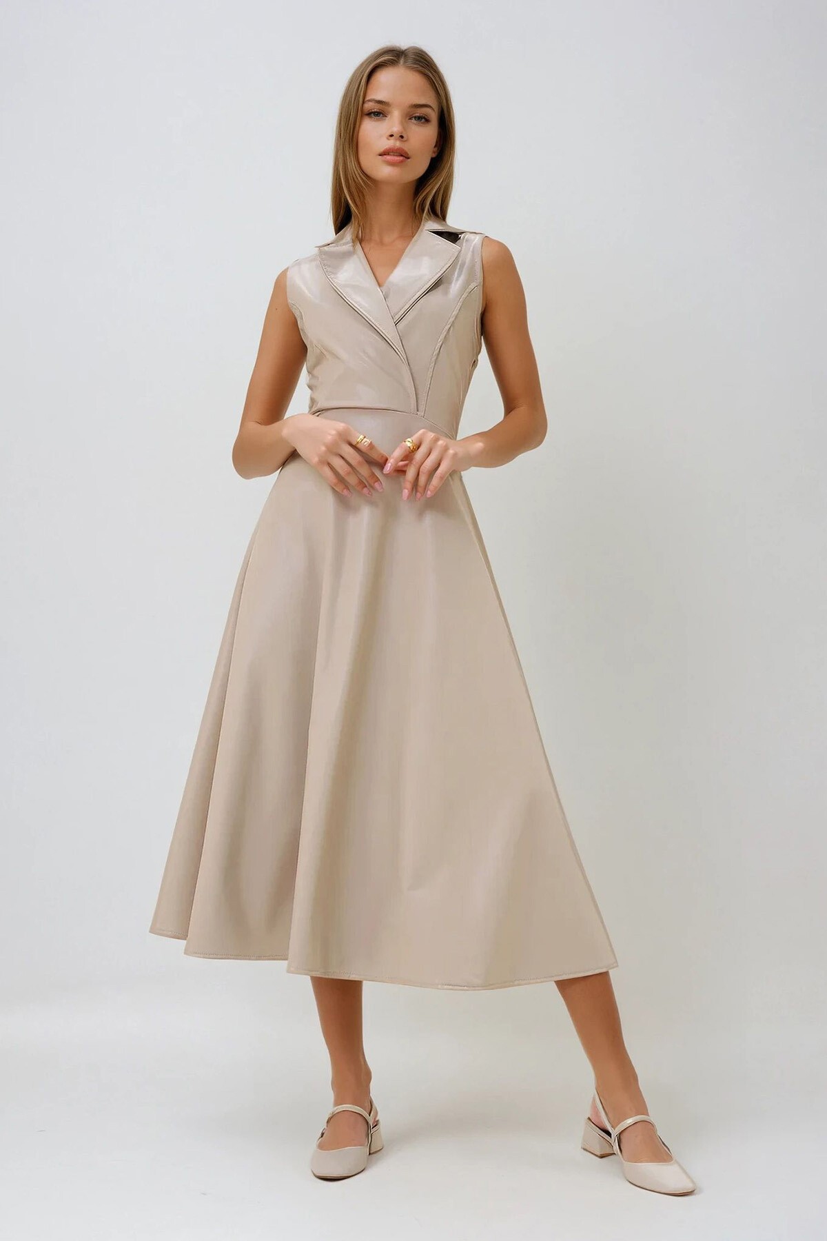 Açık Bej Kruvaze Yaka Suni Deri Kolsuz Elbise