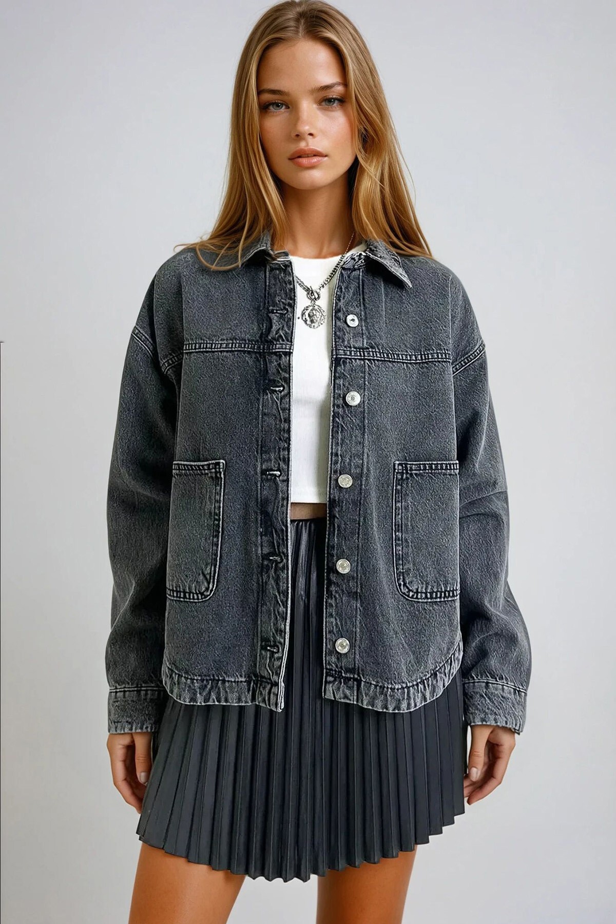 Antrasit Cep Detaylı Yıkamalı Jean Ceket