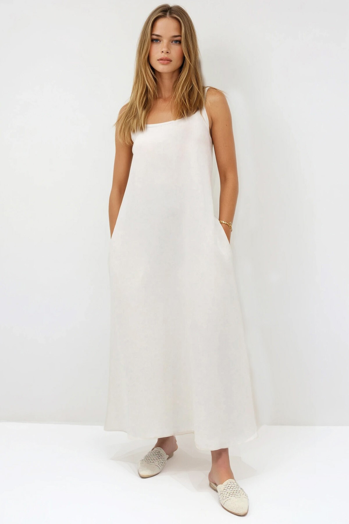 Bej Ayarlanabilir Askılı Desenli Çift Cepli Midi Boy Keten Elbise