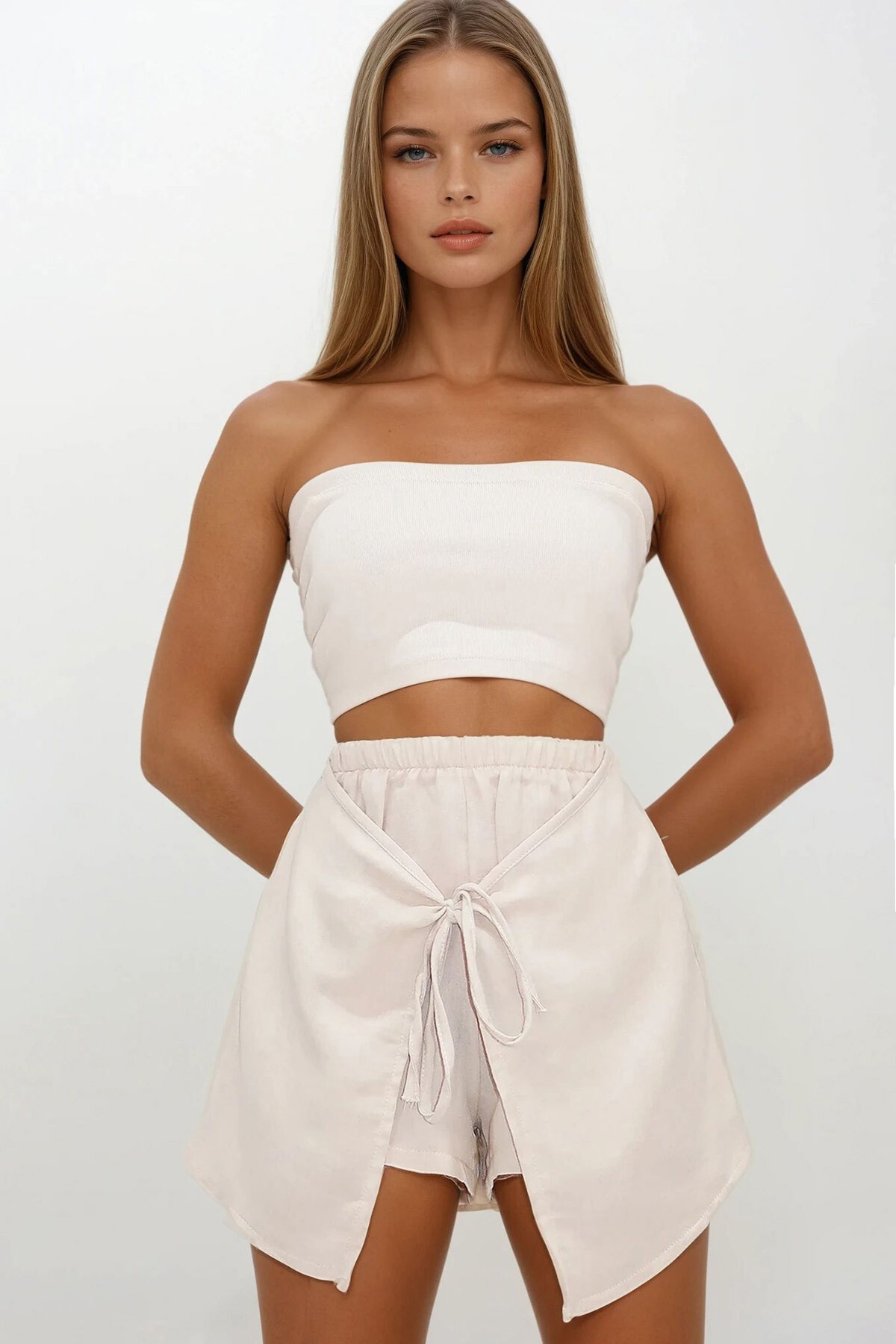 Bej Beli Lastikli Bağlama Detaylı Kapaklı Müslin Şort Etek