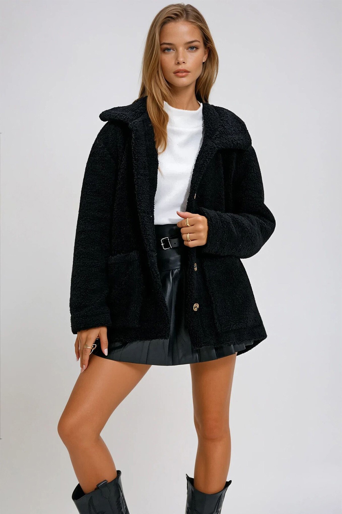 Bej Çift Cepli Önü Düğmeli Şal Yaka Peluş Ceket